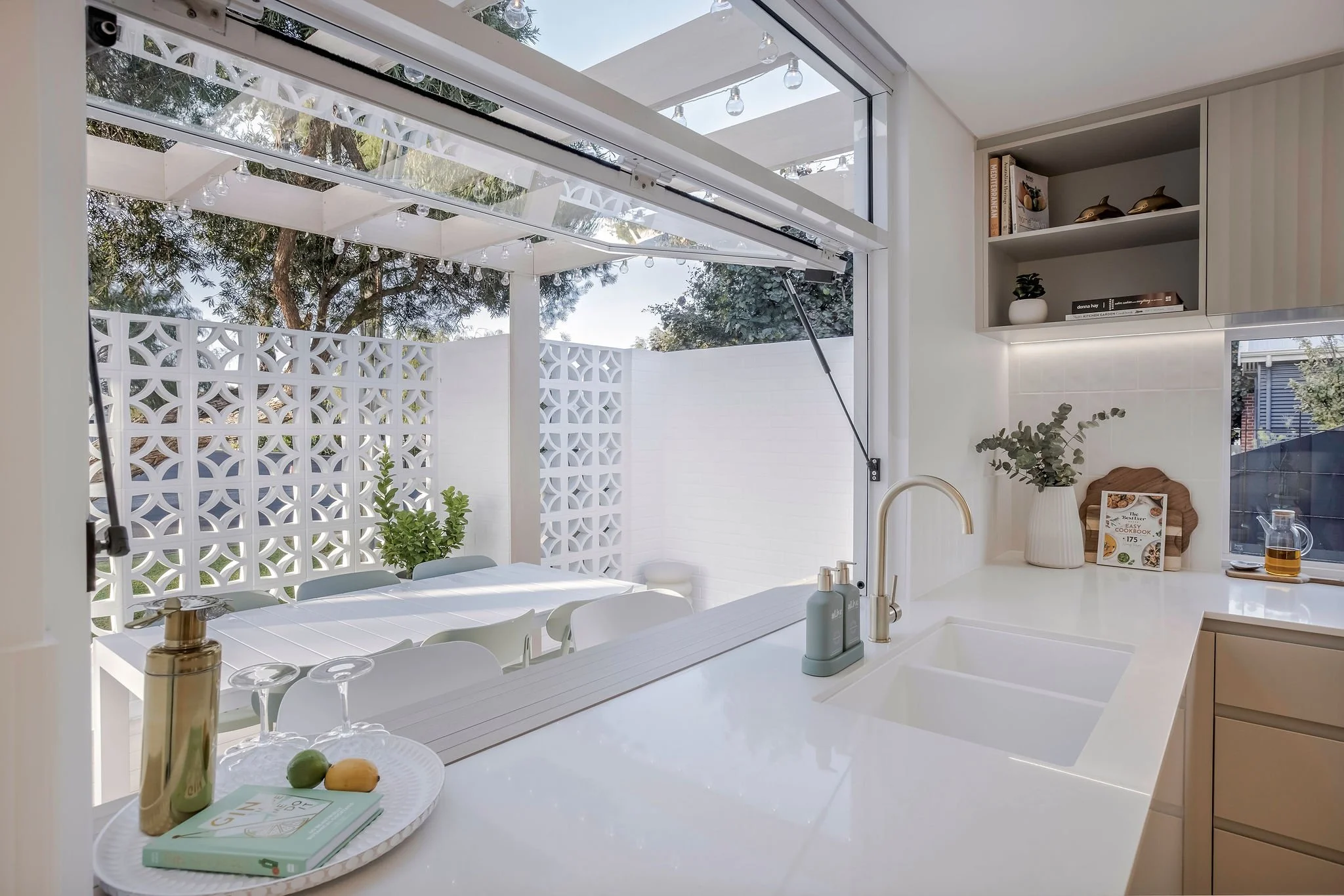 Kent148_Kitchen-9.jpg