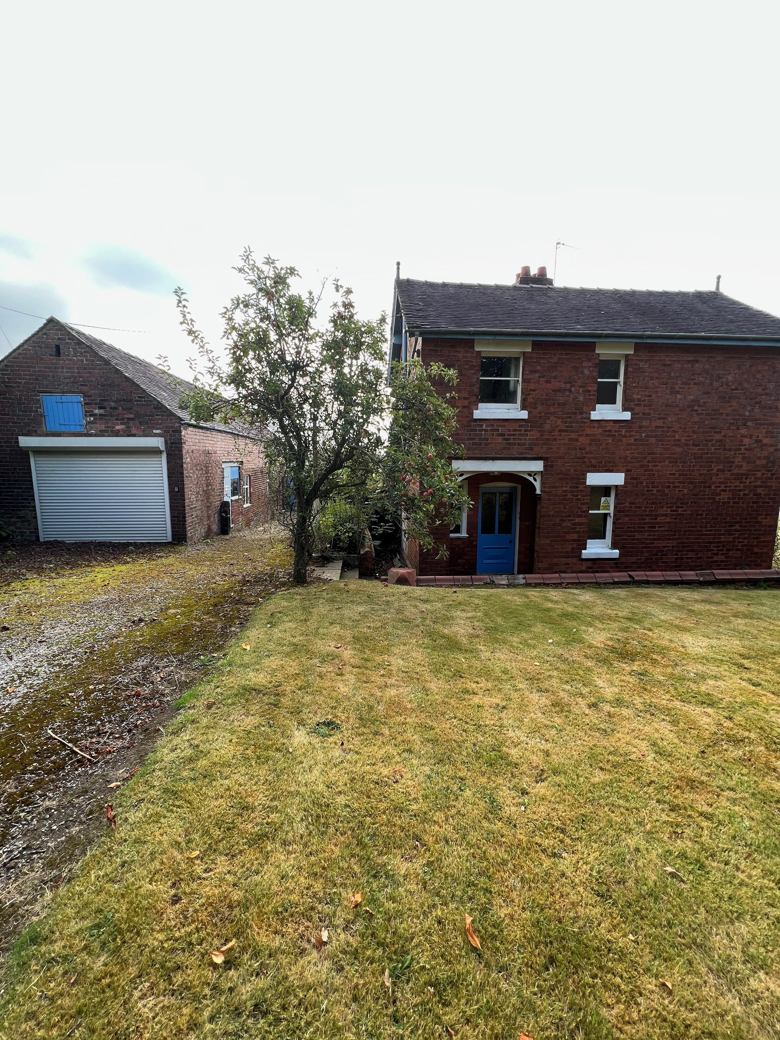 Farmhouse in Staffordshire 