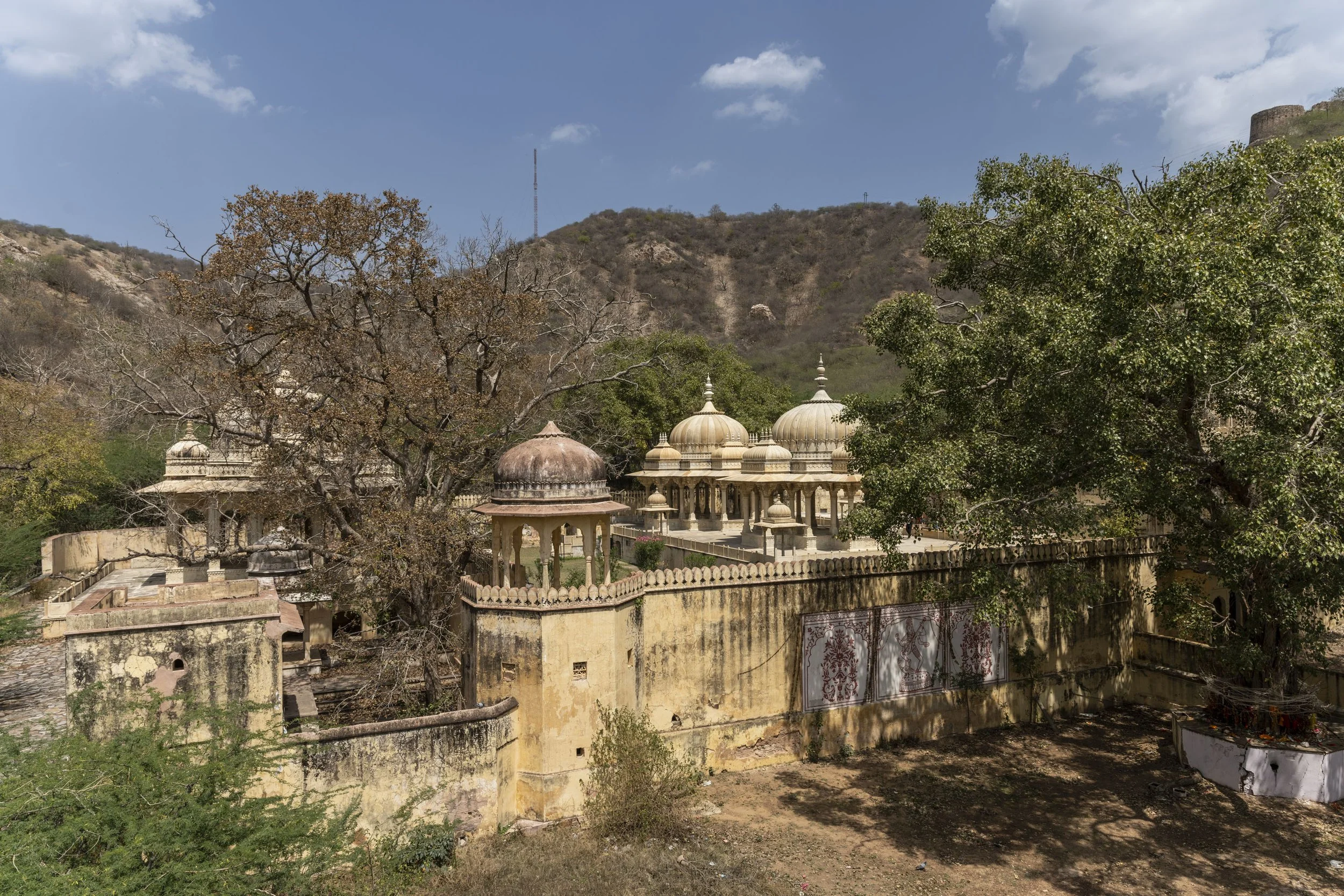 Gaitore Ki Chhatriyan