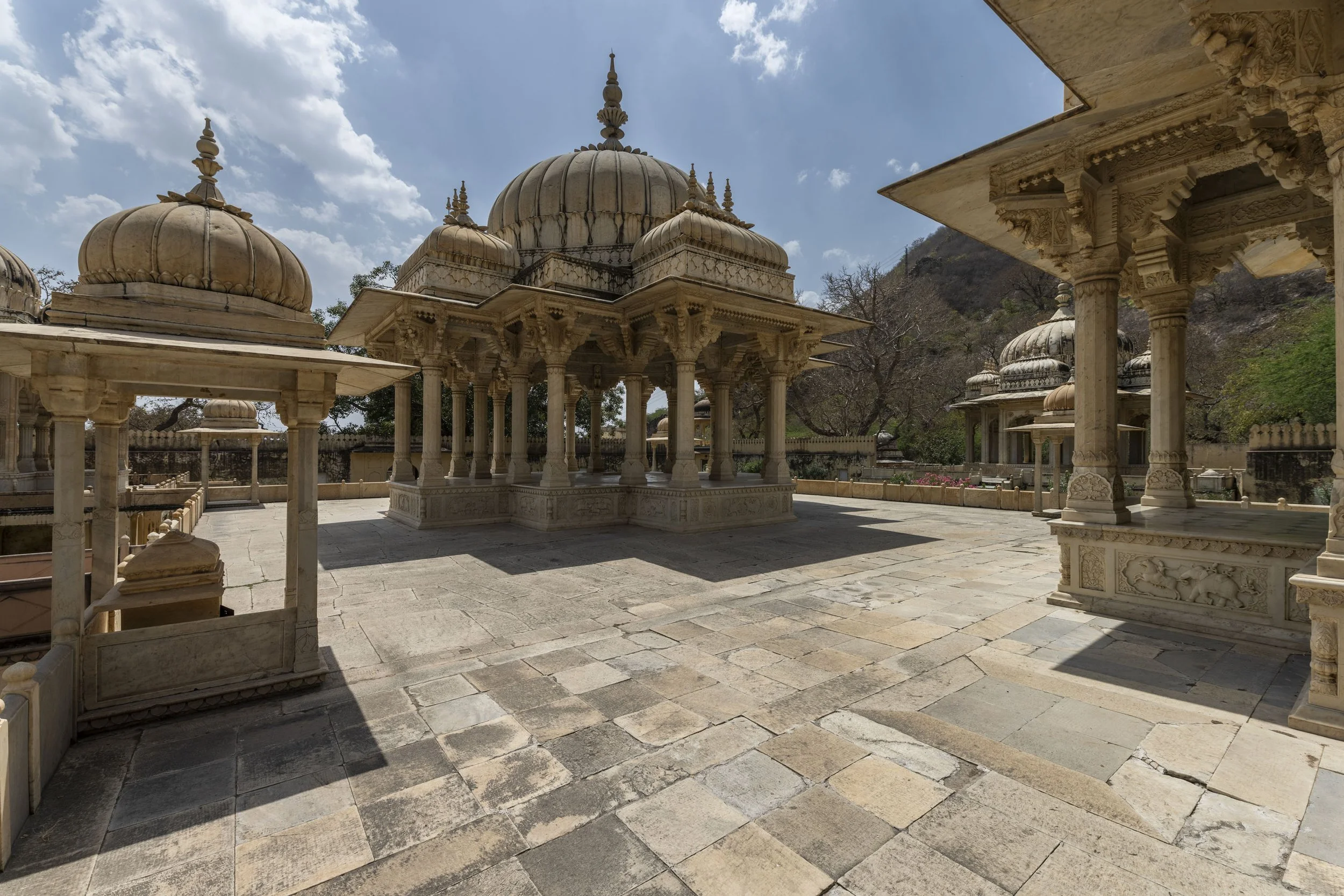 Gaitore Ki Chhatriyan