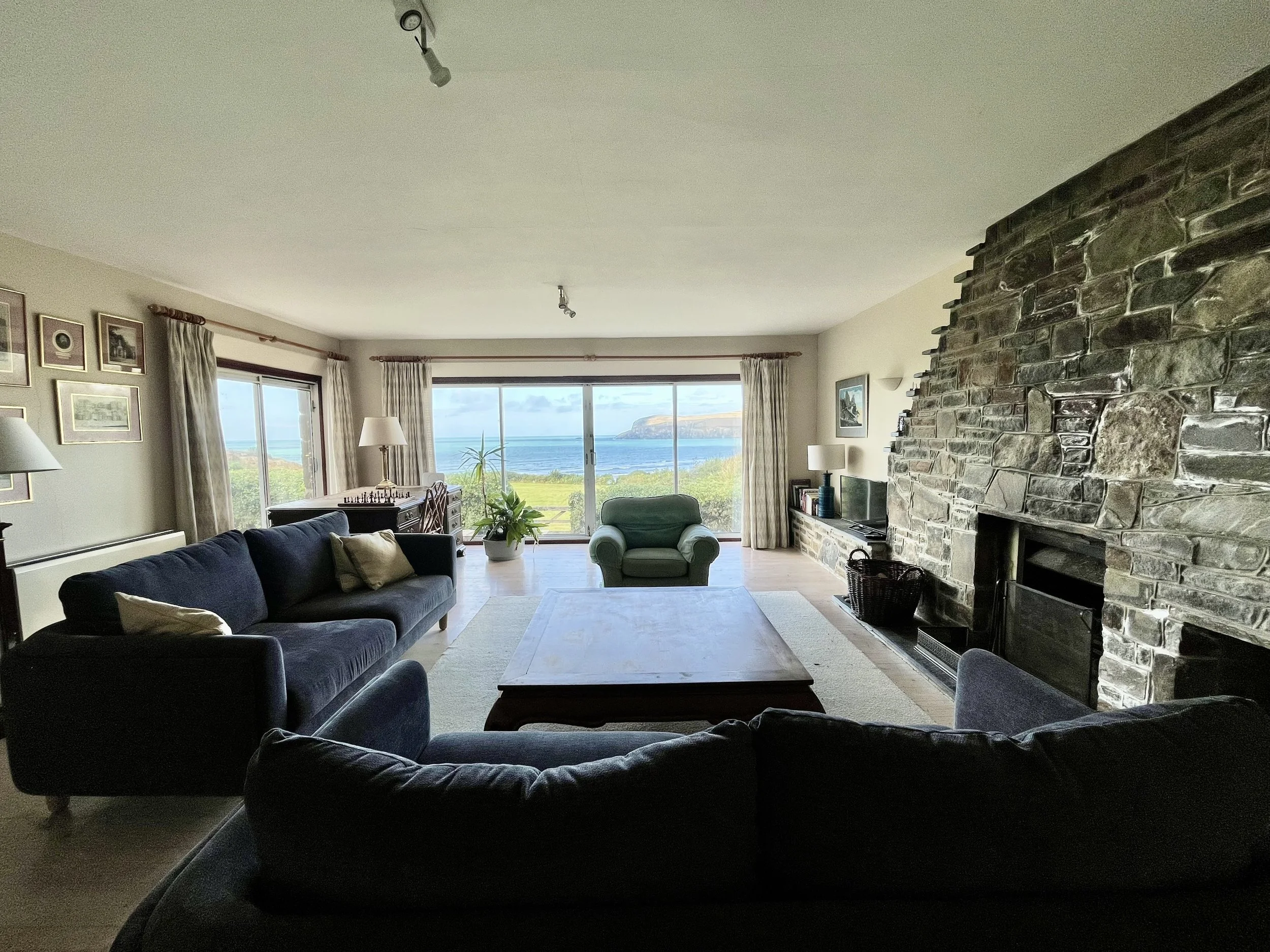Living room with sea view