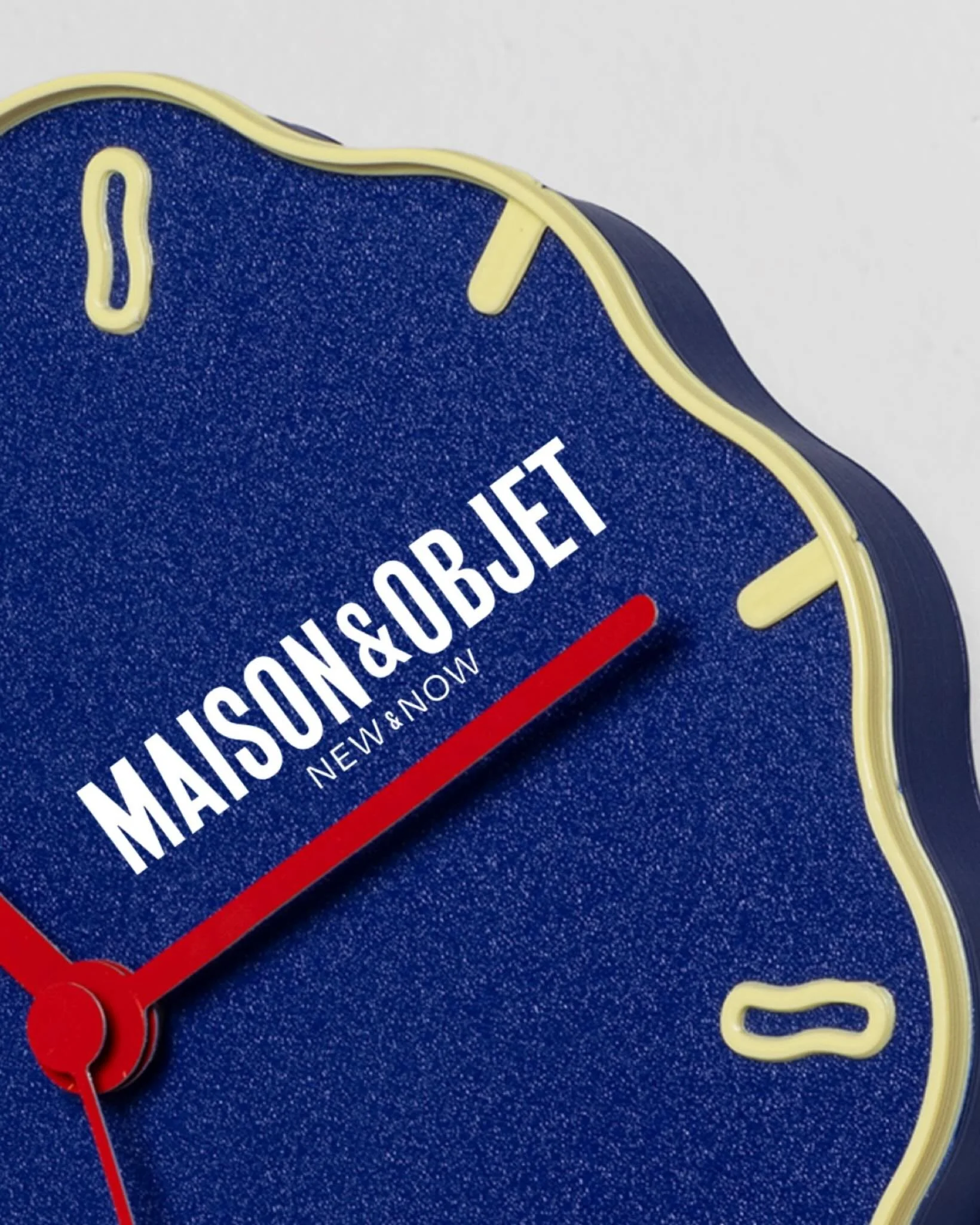 Dans une semaine rendez-vous pour la premi&egrave;re fois sur l&rsquo;&eacute;dition de janvier de @maisonetobjet !

Nous serons HALL 7 - H37 sur le stand @goodgoodgoods_agence 🚀 du 15 &rarr; 19 janvier 2026

#maisonetobjet #newyear #designstudio #i