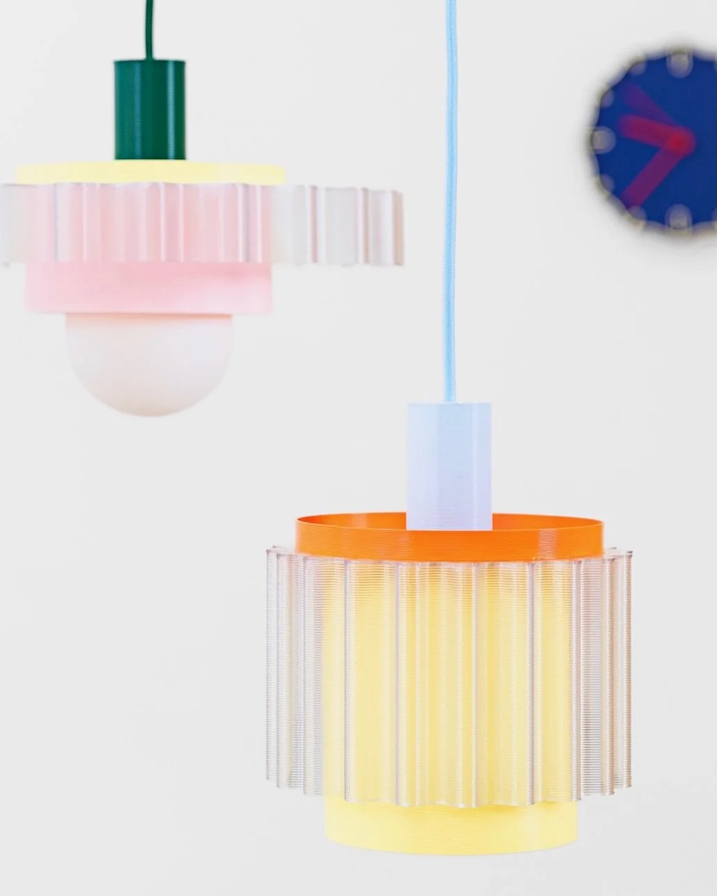 La lampe Gigi est notre suspension modulable, d&eacute;clin&eacute;e en deux nouveaux coloris depuis septembre dernier. 🧡

Les nouveaux coloris (et les pr&eacute;c&eacute;dents) sont disponibles sur notre boutique en ligne et chez nos revendeurs !

