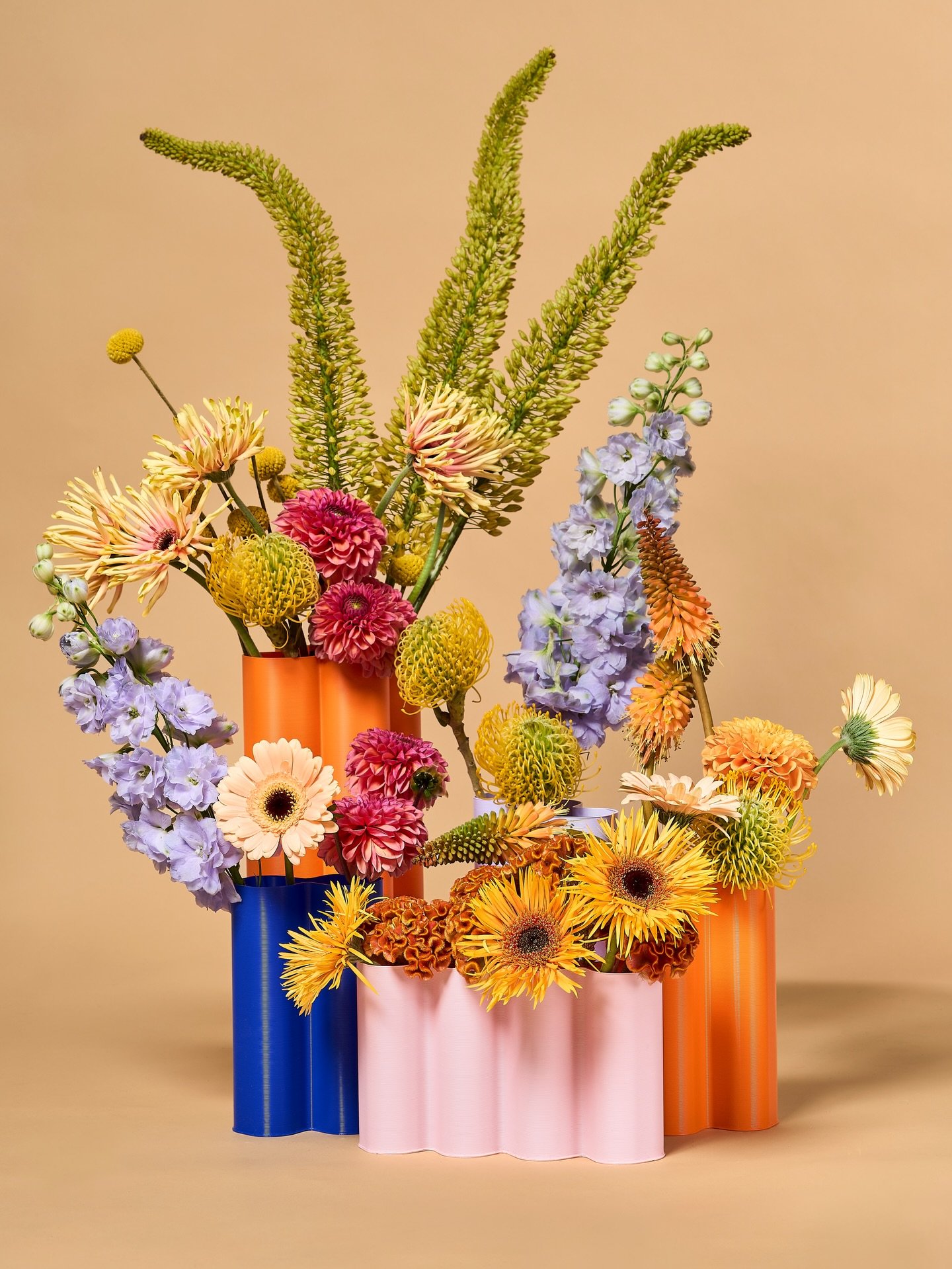 🌸 En ce d&eacute;but de printemps la collection de vases &Aacute;lvaro est disponible chez nos revendeurs et sur notre boutique en ligne ! 

📸 + 💐@unionnationaledesfleuristes 

#fleursfran&ccedil;aises #spring #vases #flower #design