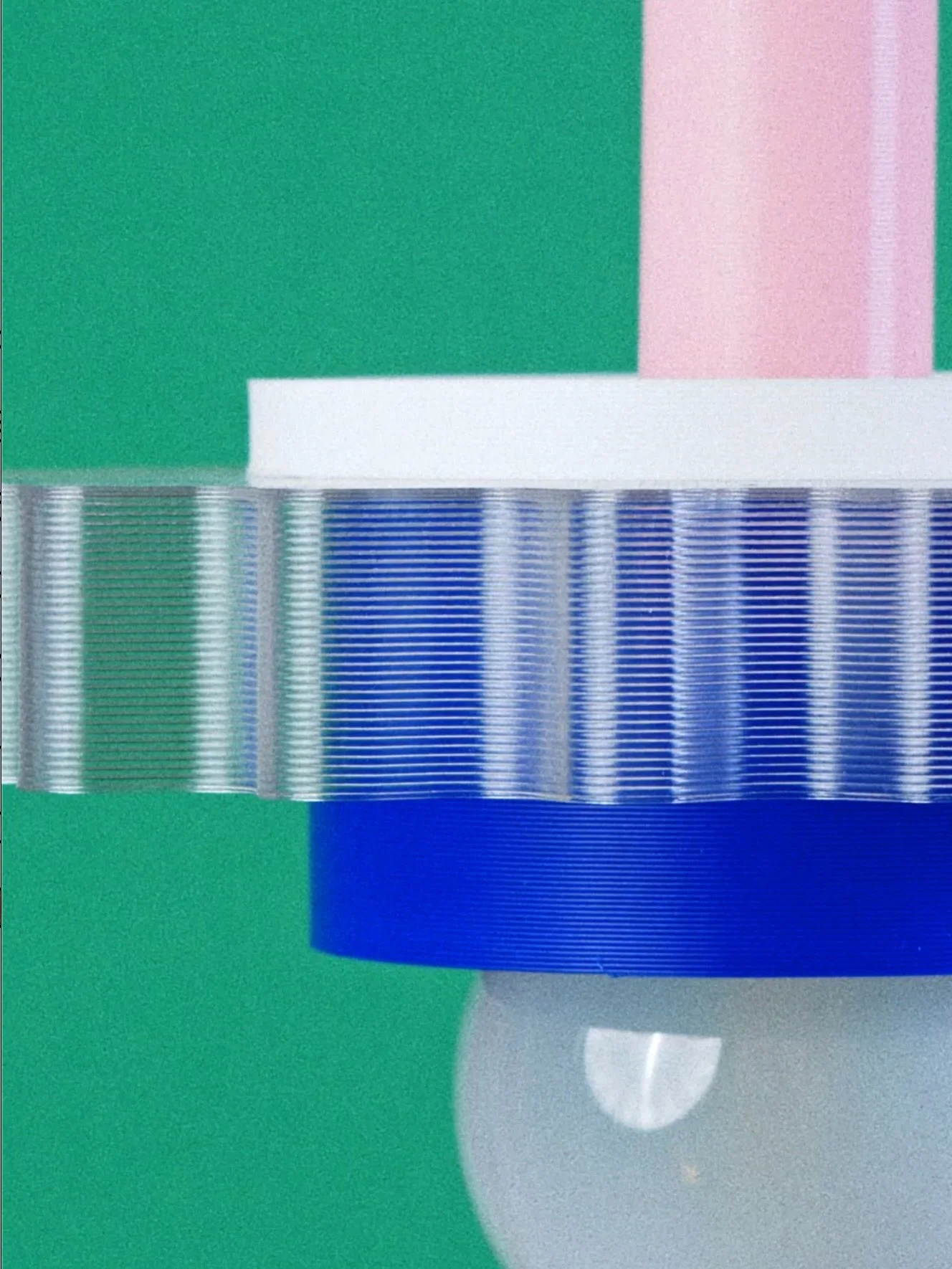 La Gigi n&ordm;3 dans son coloris embl&eacute;matique bleu et rose, on l&rsquo;adore toujours autant 😍

📸 @tagomagofilms 

#gigi #designstudio #modularlamp #recycledplastic