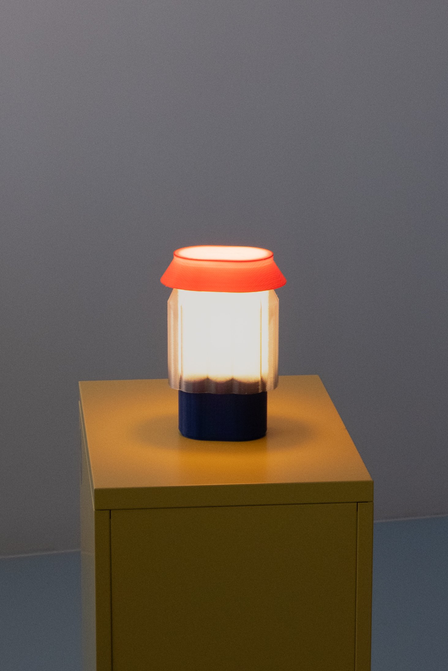 w&l_Nour_bleu-orange_ON.jpg