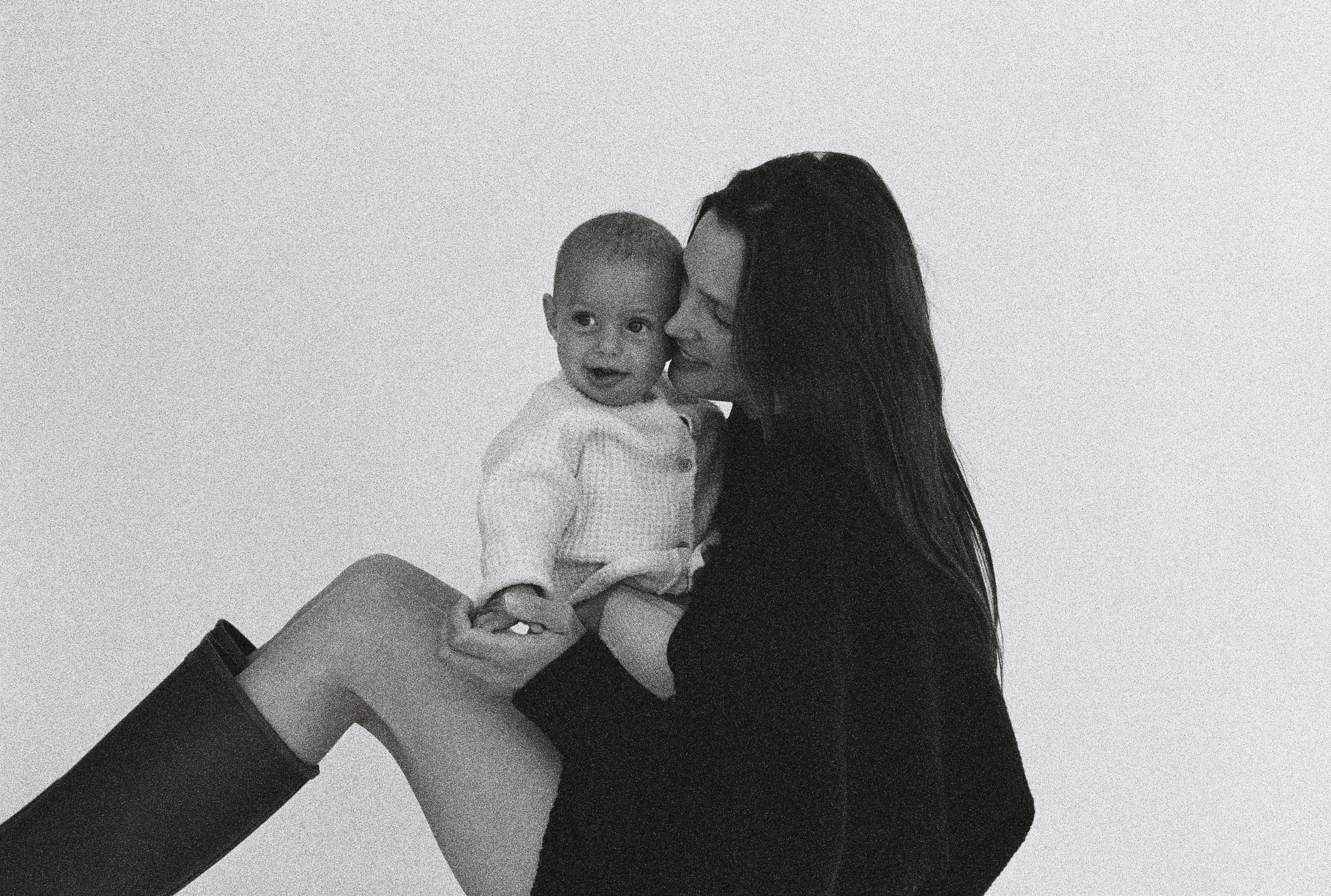 Chloe et Jude_ Cecile Hanquet_Seance studio-22.jpg
