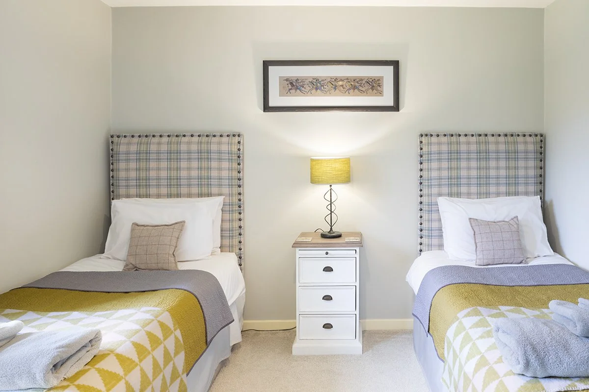 Bedroom 2 - both beds - IMG_0284.jpg