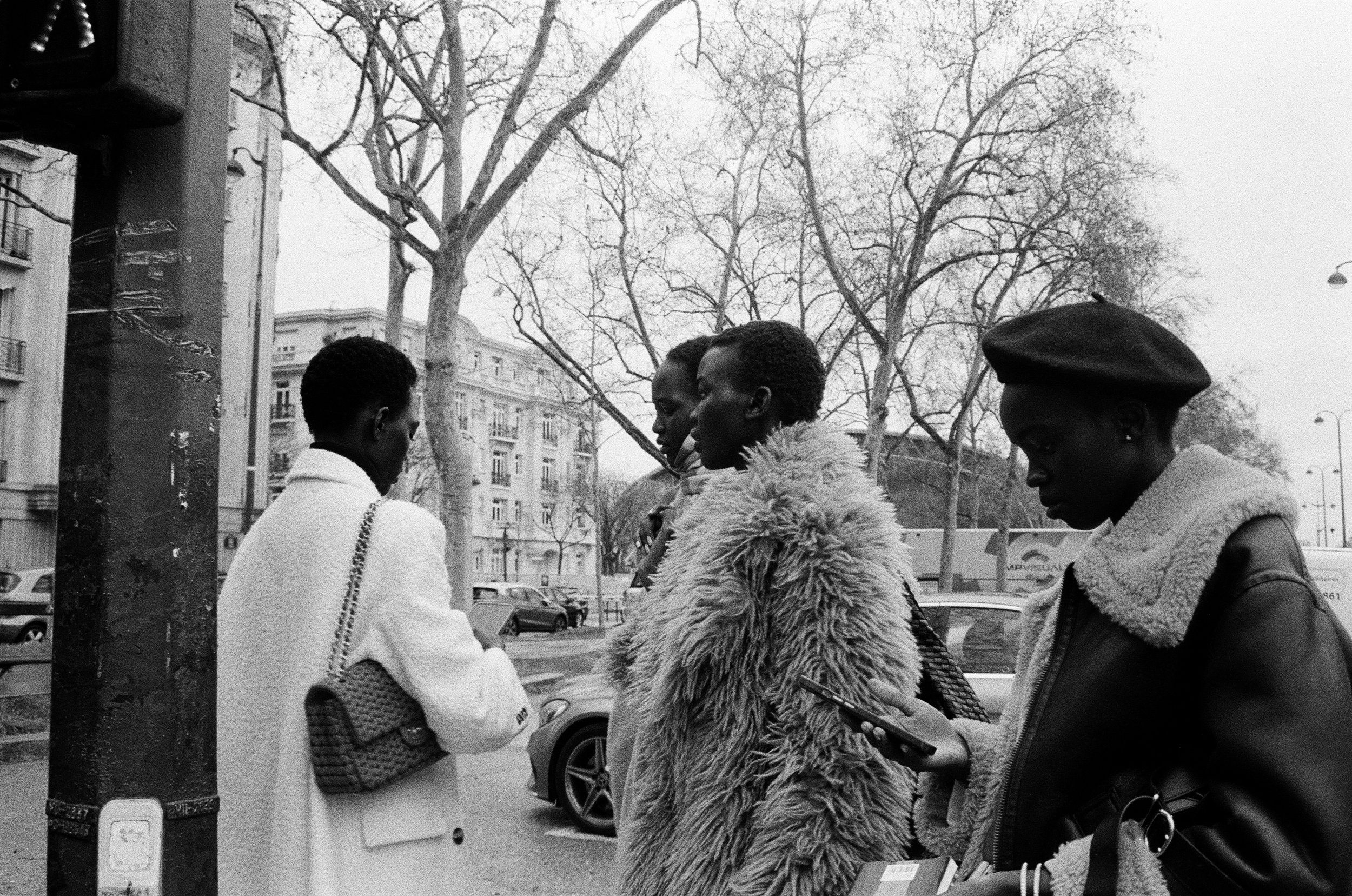 Model afte Chanel show2024 000091620017.jpg