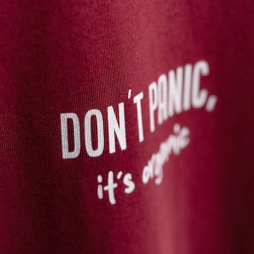 Déspotas_Camiseta_orgánica_DontPanic_03.jpg