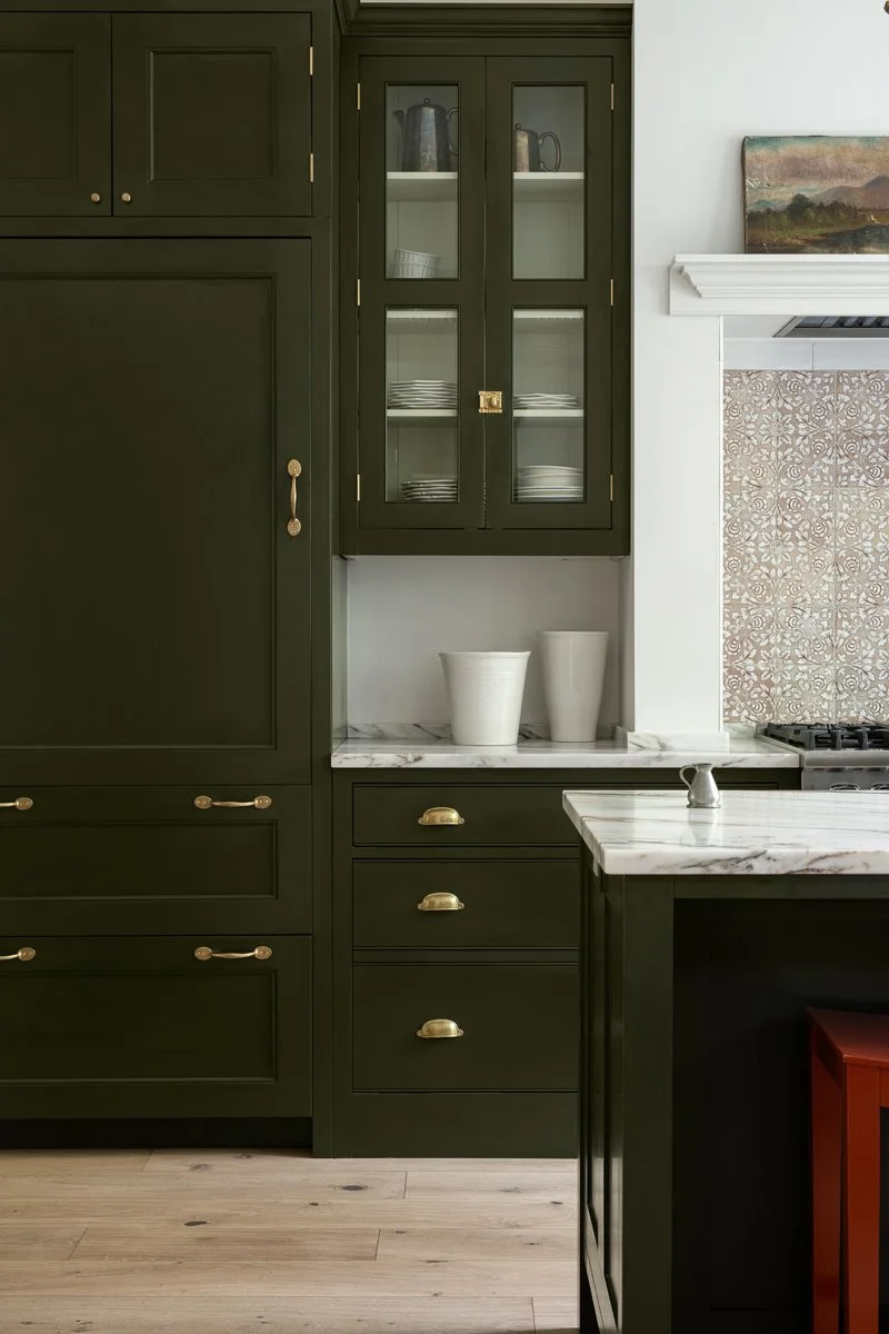 plain-english-brooklyn-kitchen-fridge-cabinet-detail-anat-soudry-architect.jpg