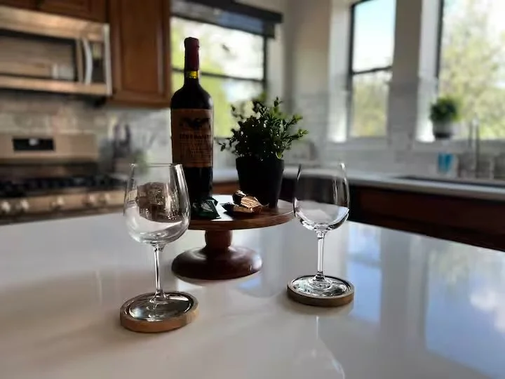 Cleaning service offering same day turn around for short term rental properties based out of Prescott AZ