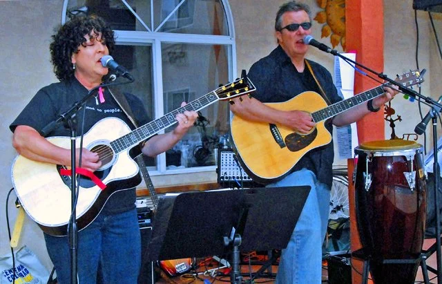 2010 Day 01 Social-070