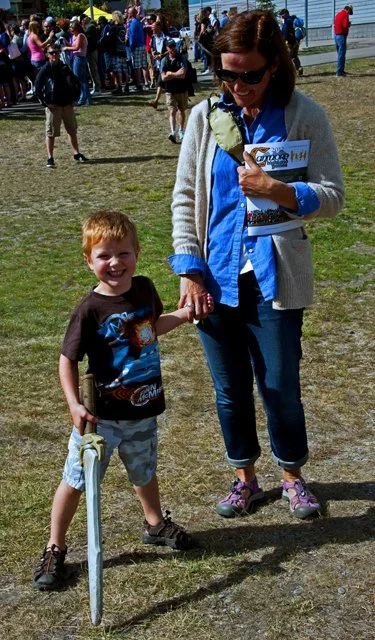 2012 Crowd Shots-020