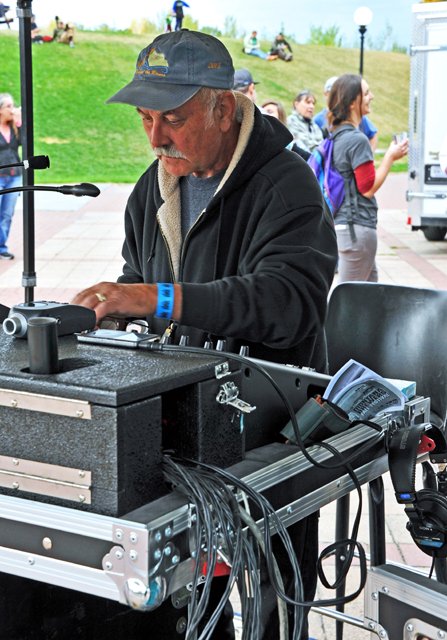 Performers-008.jpg