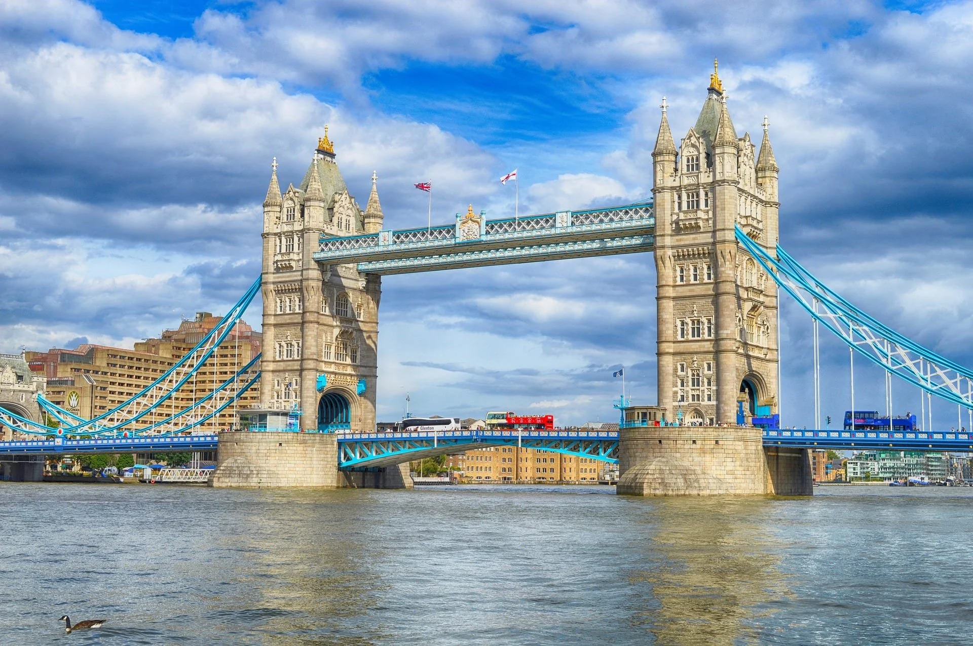 tower-2223305_1920.jpg