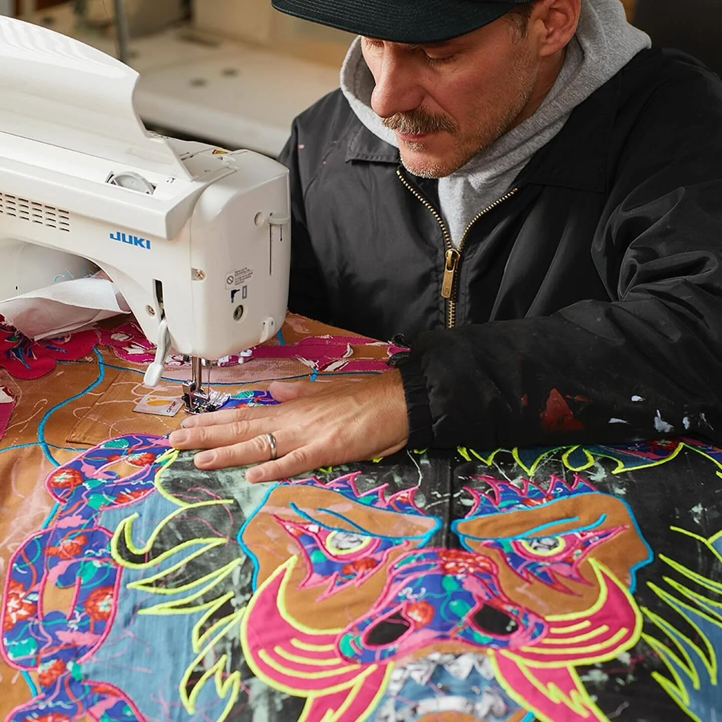 You&rsquo;re Invited: @benvenom Artist Talk
 🗓️ THIS Saturday, November 1
 🕓 4&ndash;5 PM Talk | 5&ndash;7 PM Meet + Greet
 📍 Upstairs &ndash; Second Story
 🎟️ Free RSVP &ndash; Link in bio

Join us for a conversation with Ben Venom, our new Arti