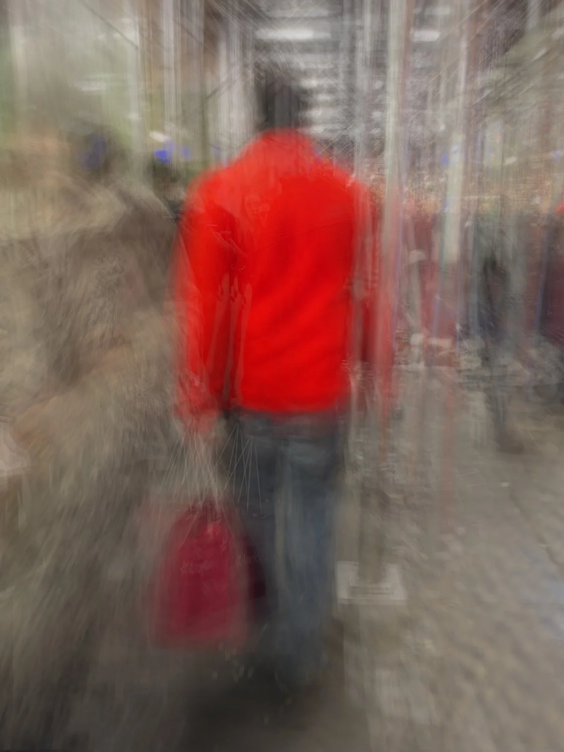  Note how the form of those traveling in the opposite direction is lost in this image, leaving simply a sense of motion. 