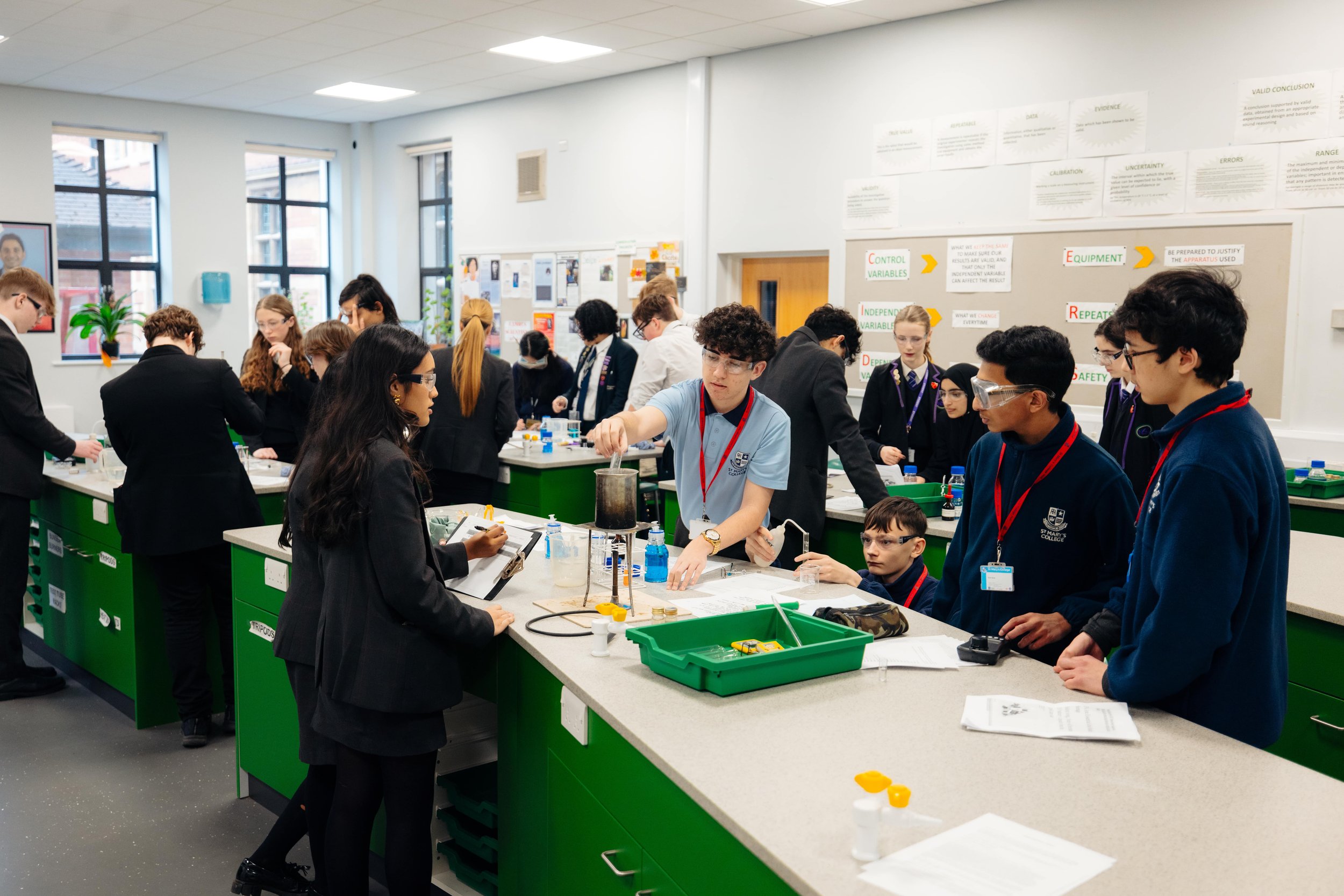 Local pupils take part in Biology challenge at Hymers College.jpg