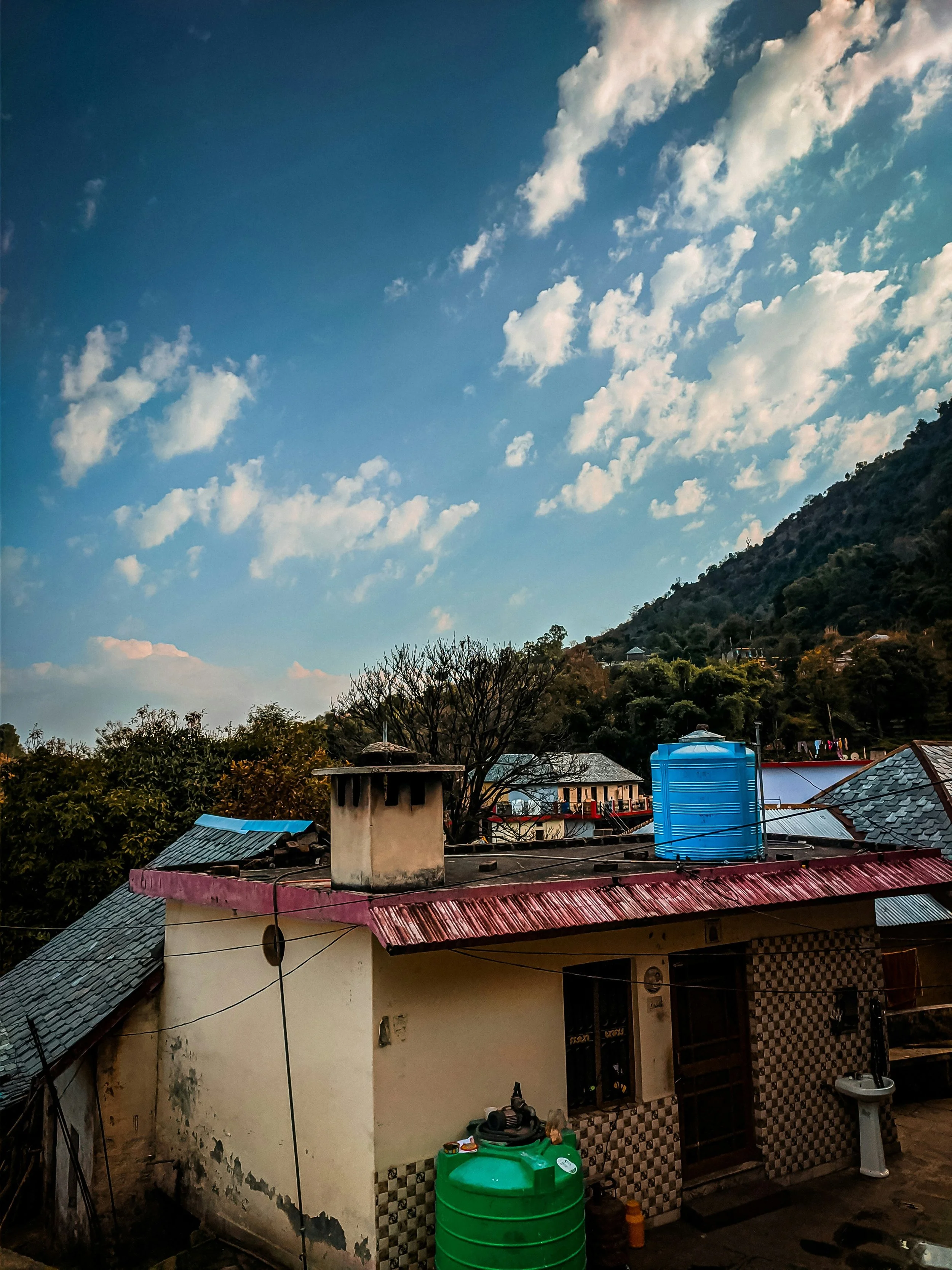 Gender and the Sanitation Value Chain: A Review of the Evidence (2018)