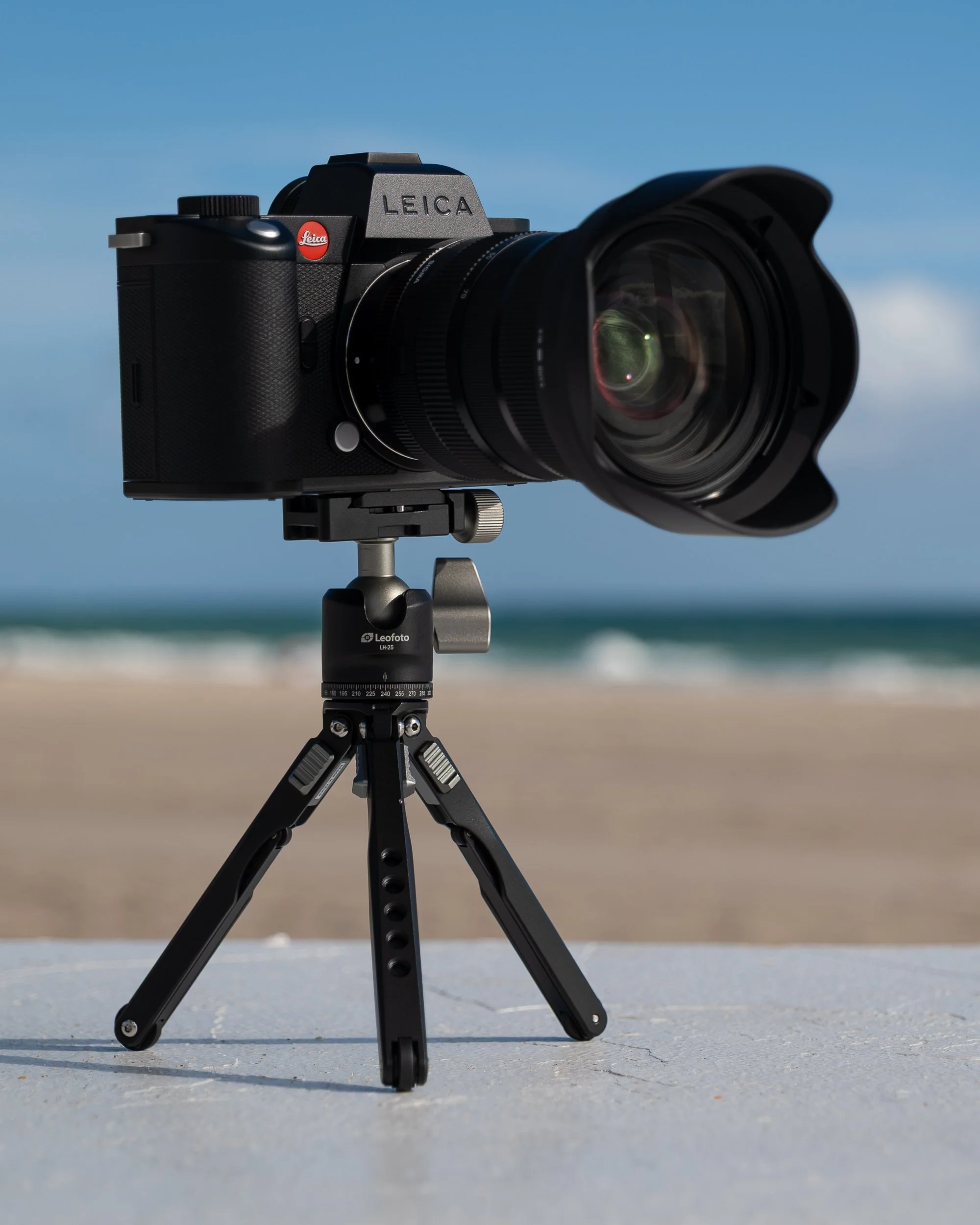 Leofoto mini tripod