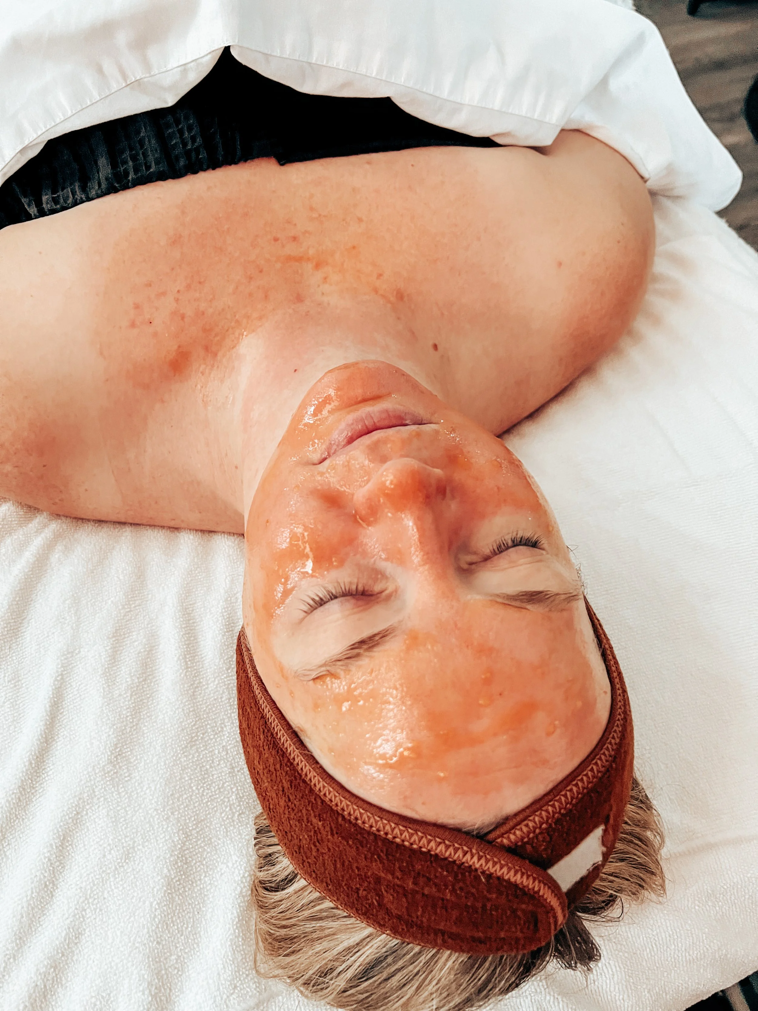 Apple Enzyme Calm & Clear Facial