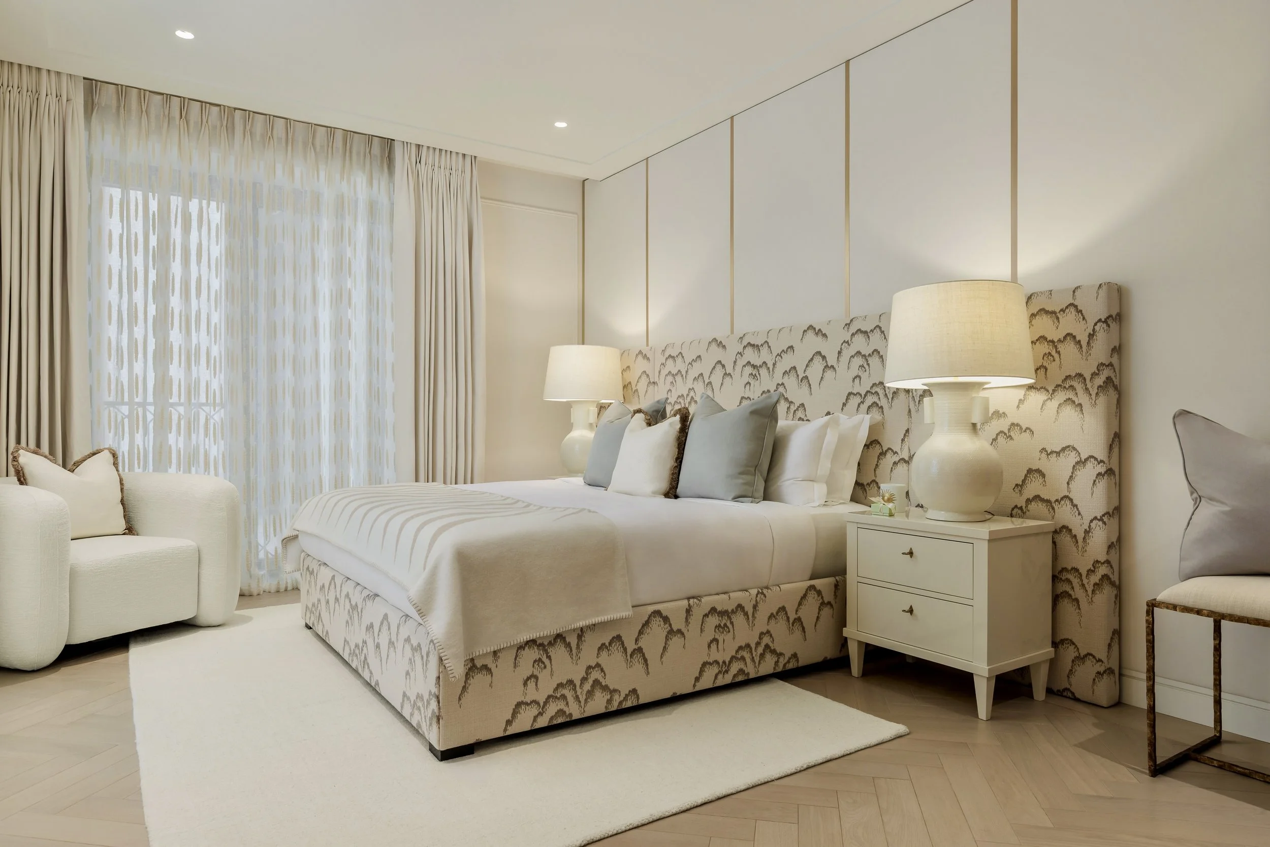 Residence 64_Holland Park Gate_masterbed_1.jpg