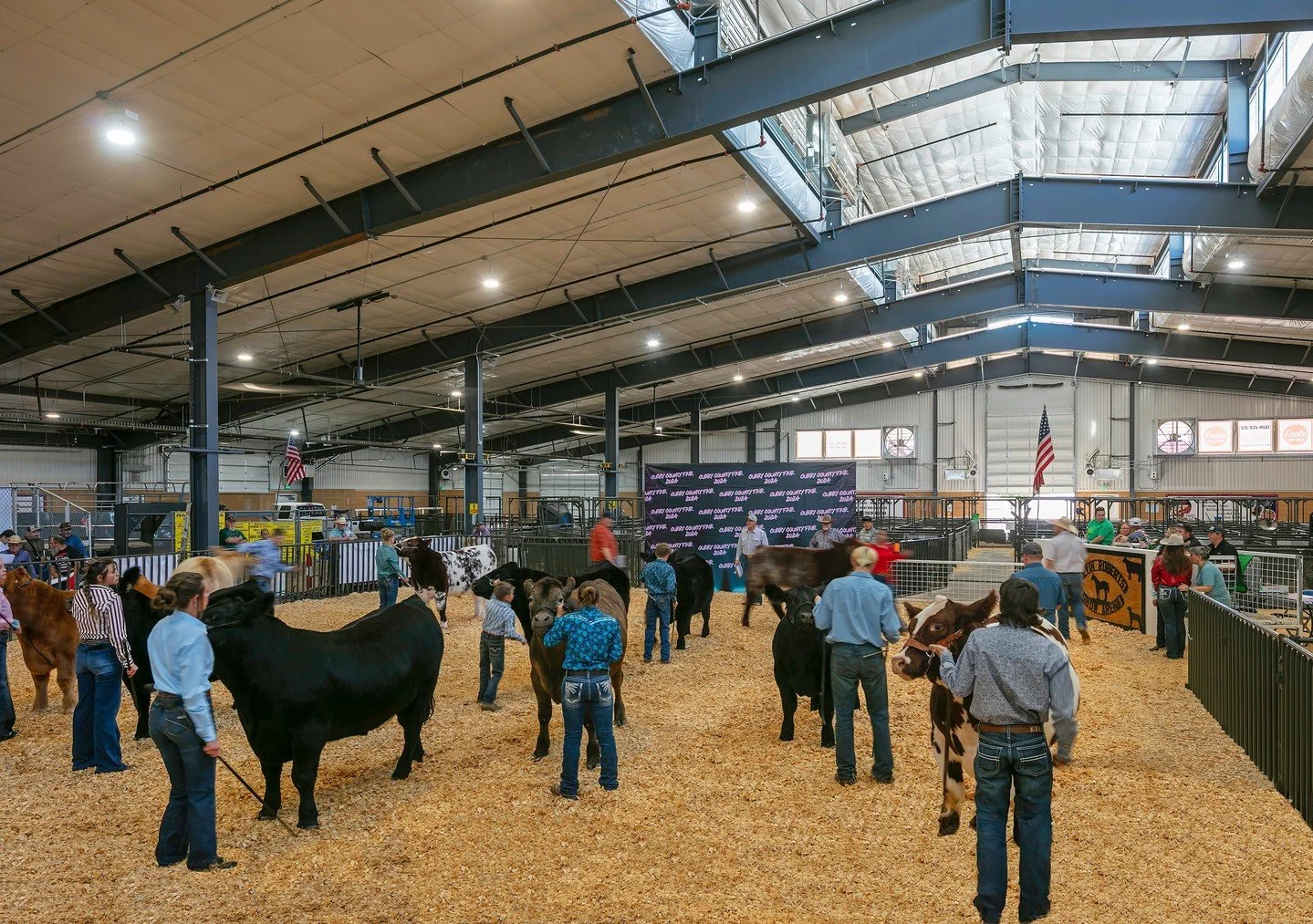 From wash bays to horse stalls, we love seeing the space in Curry County Livestock Pavilion come alive. We are proud to have teamed with Populous to design a space that supports the next generation of ag leaders in Clovis, New Mexico!

📸: @patrickco
