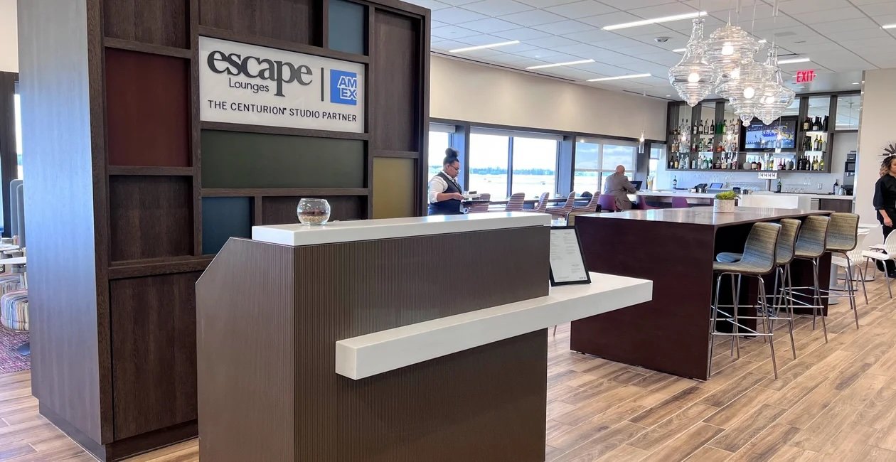 Escape Lounge - CMH