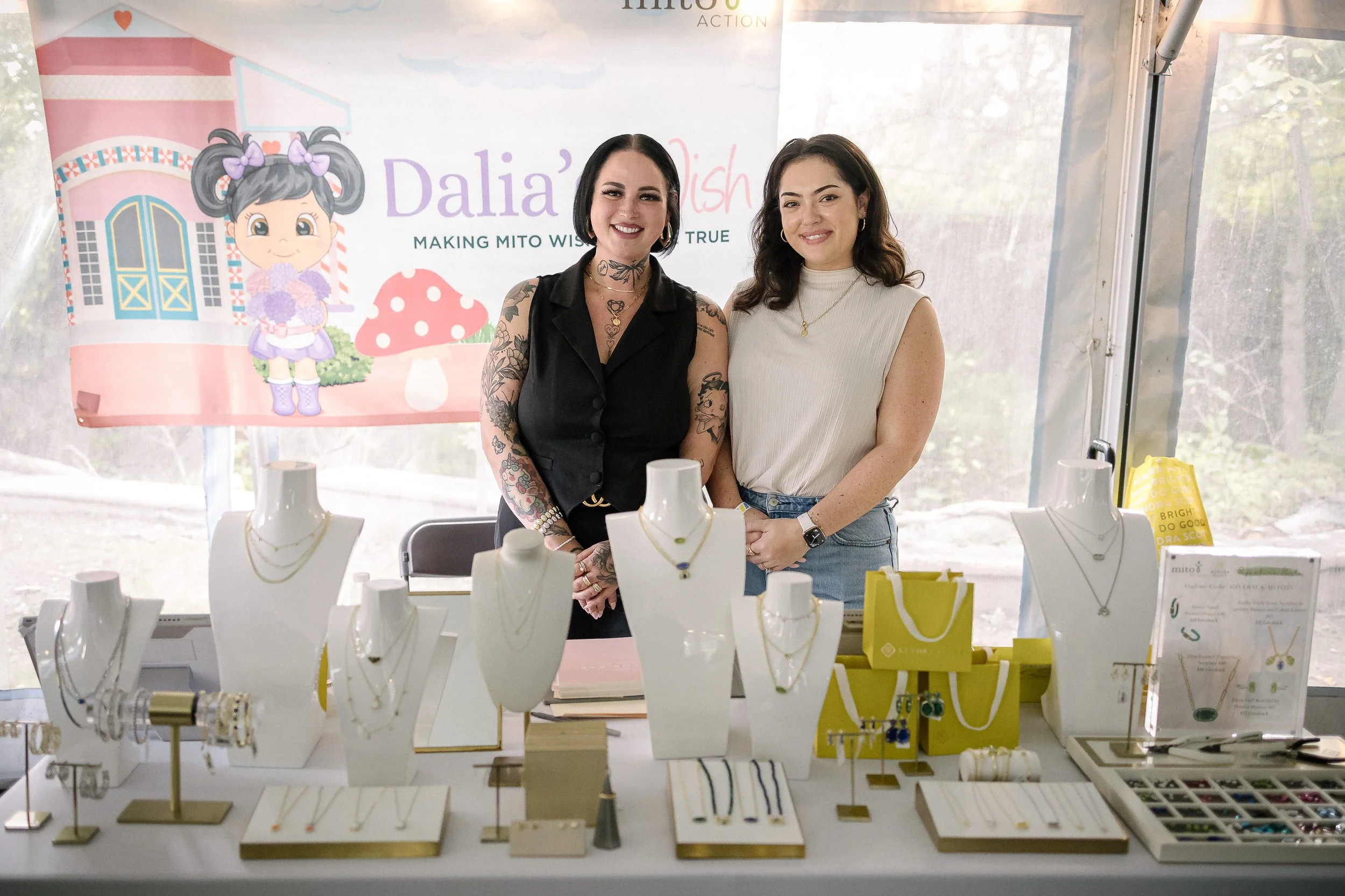 Kendra Scott Kendra Gives Back Team at MitoAction Energy Walk 2025, Franklin Park Zoo, Boston, Massachusetts Photographed by: L.B. Read Photography