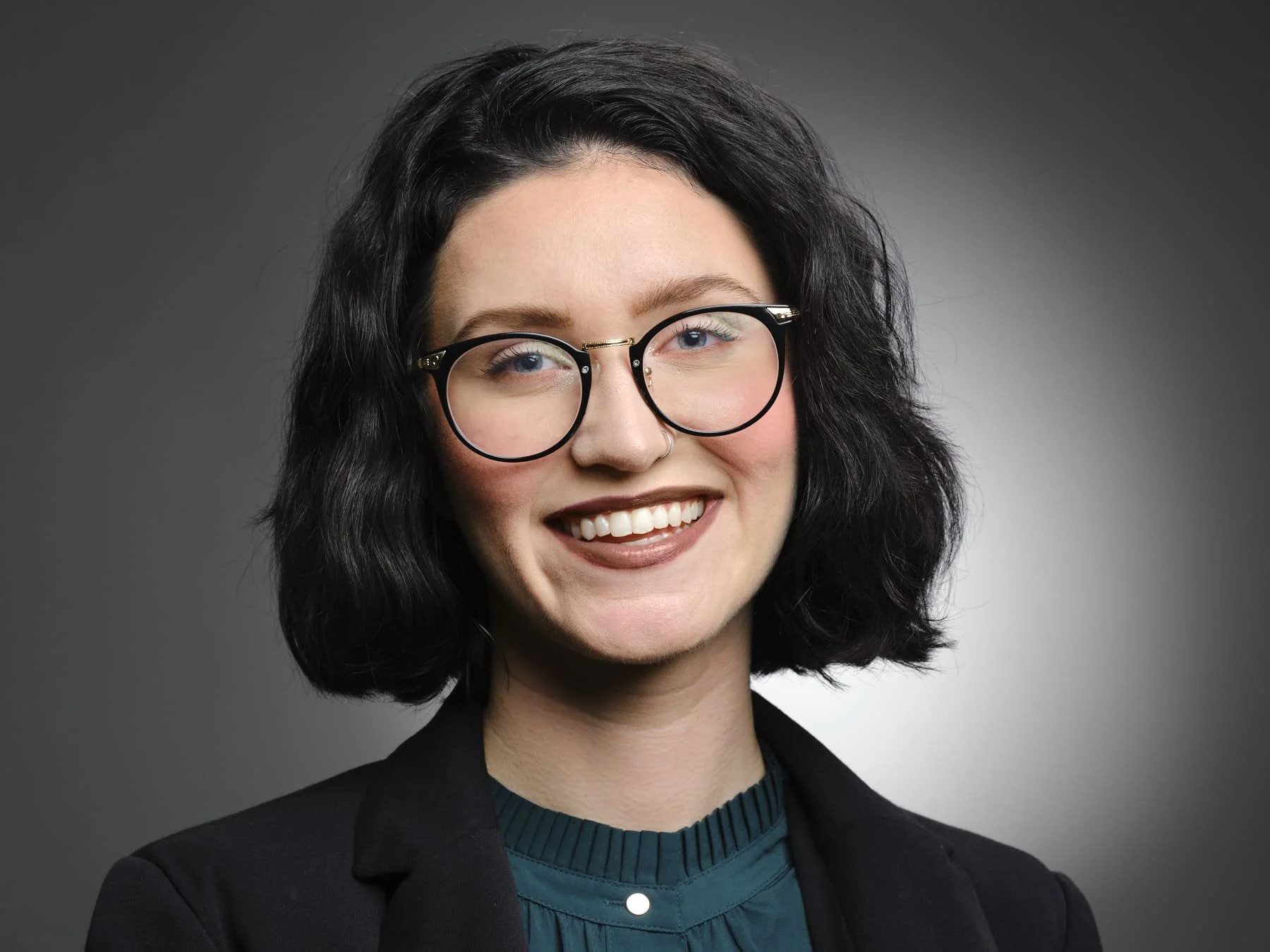 Why Do Some Portraits Feel More Natural Than Others?