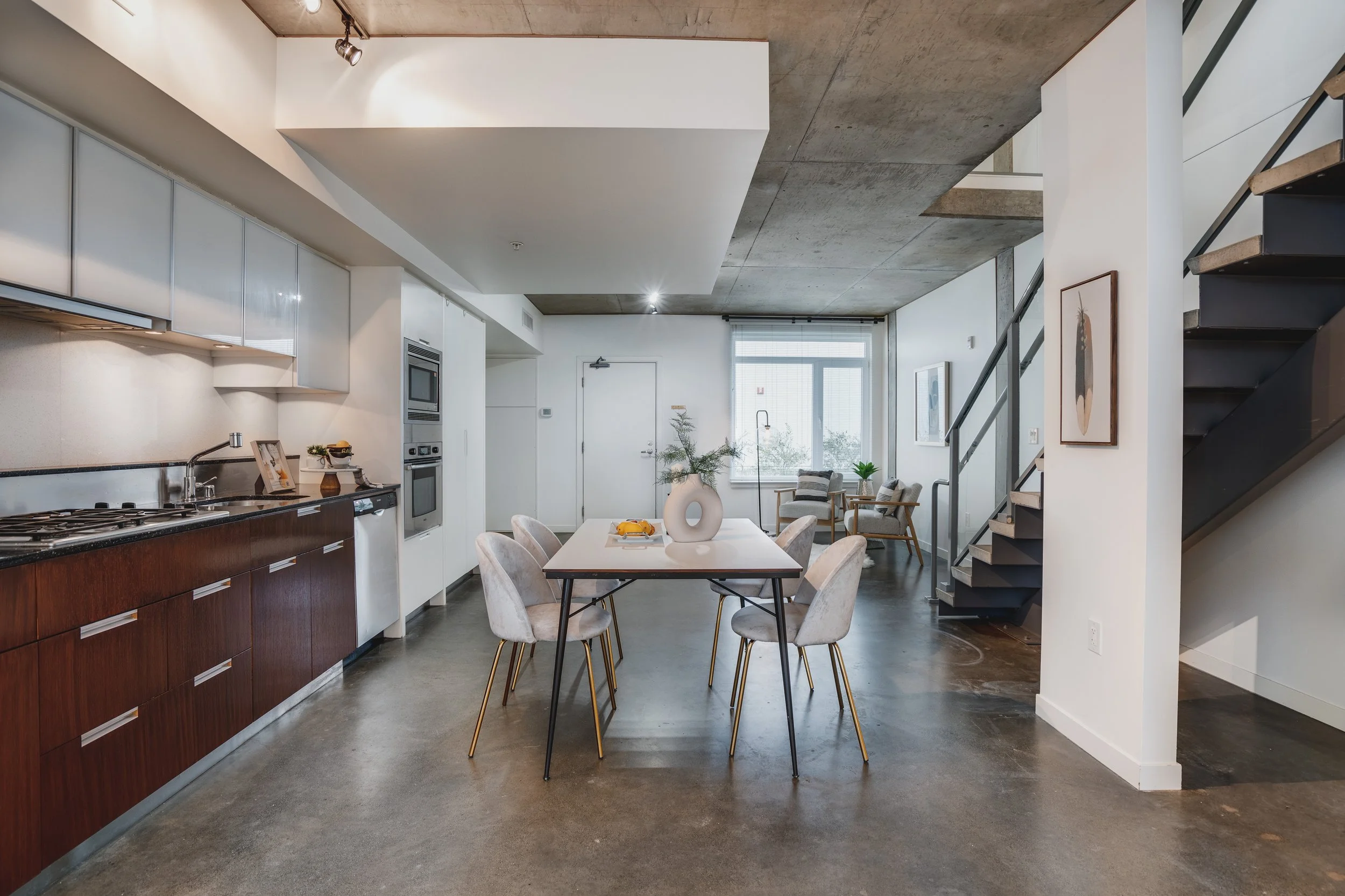 501 Roy St, M215-15.jpg