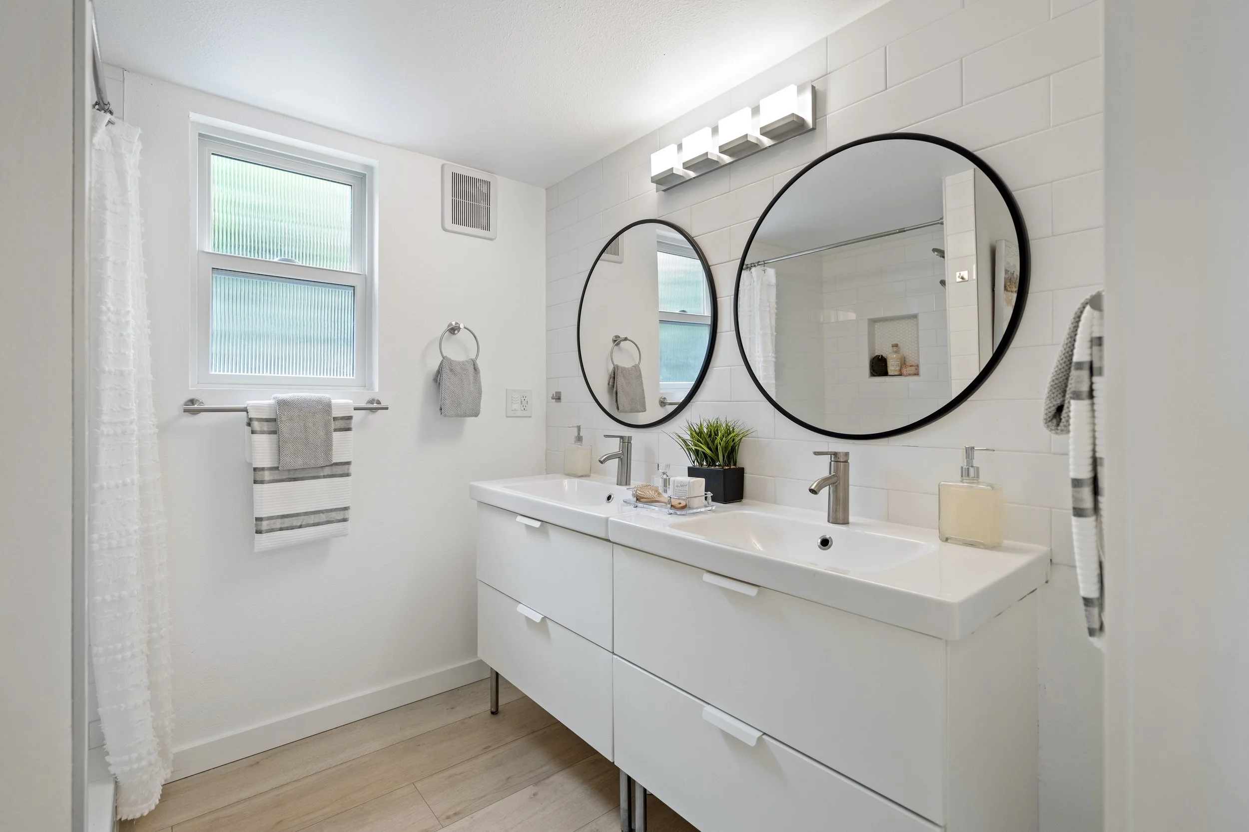 2002 187th Ave NE-29.jpg