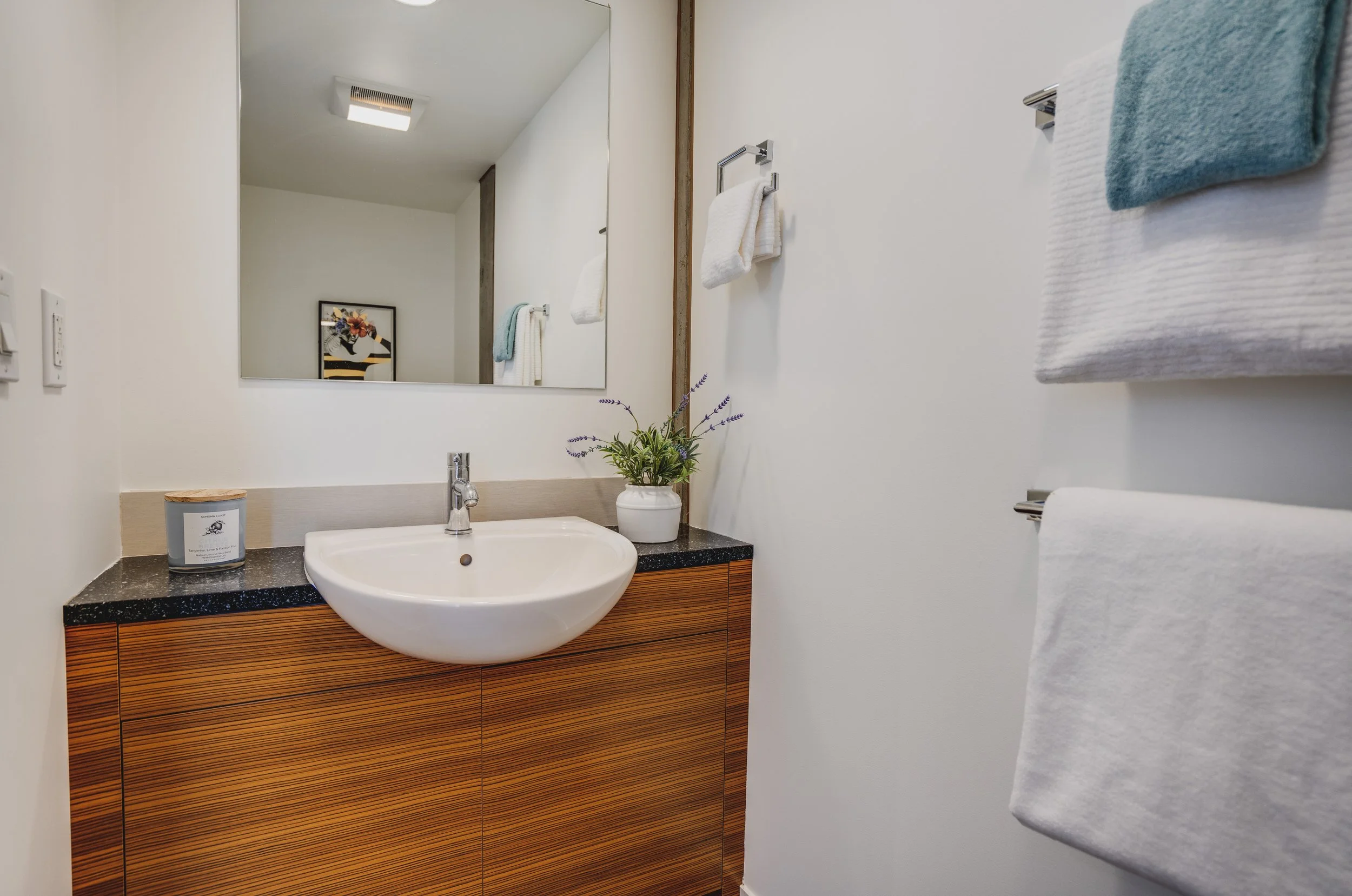 501 Roy St, M215-18.jpg