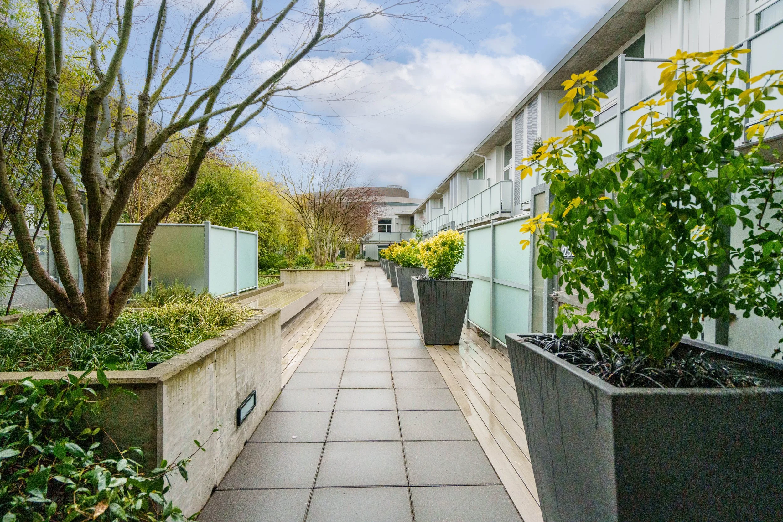 501 Roy St, M215-4.jpg