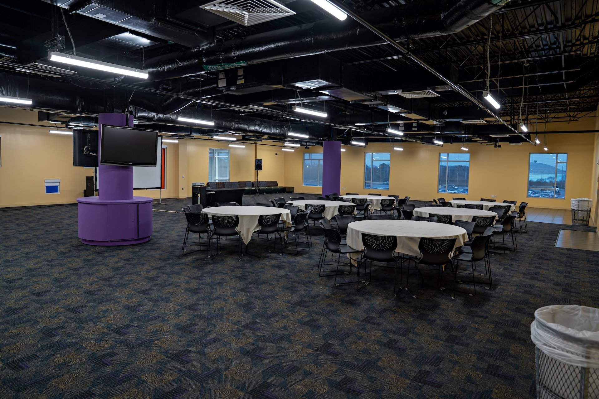 Hang Time Mid High Room at The KBC Houston