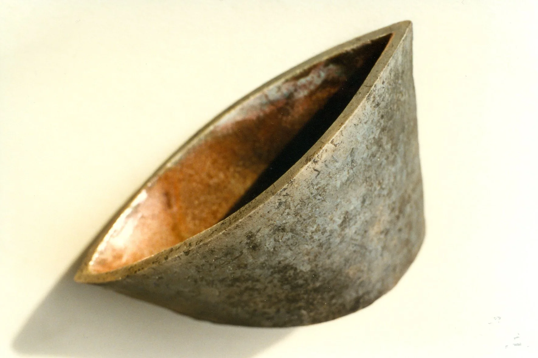 "Hohlkörper schwarz", Ton, 20 x 20 x 20