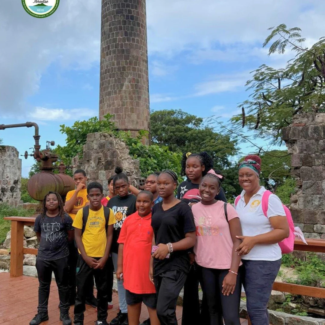 Wonderful to welcome the Elizabeth Pemberton Primary School to the Vanilla Caf&eacute; at Hamilton Estate Sugar Mill at the end of their Walkathon 🌿

Around 50 students, together with teachers and parents, took part. Some, refreshed by a cool vanill