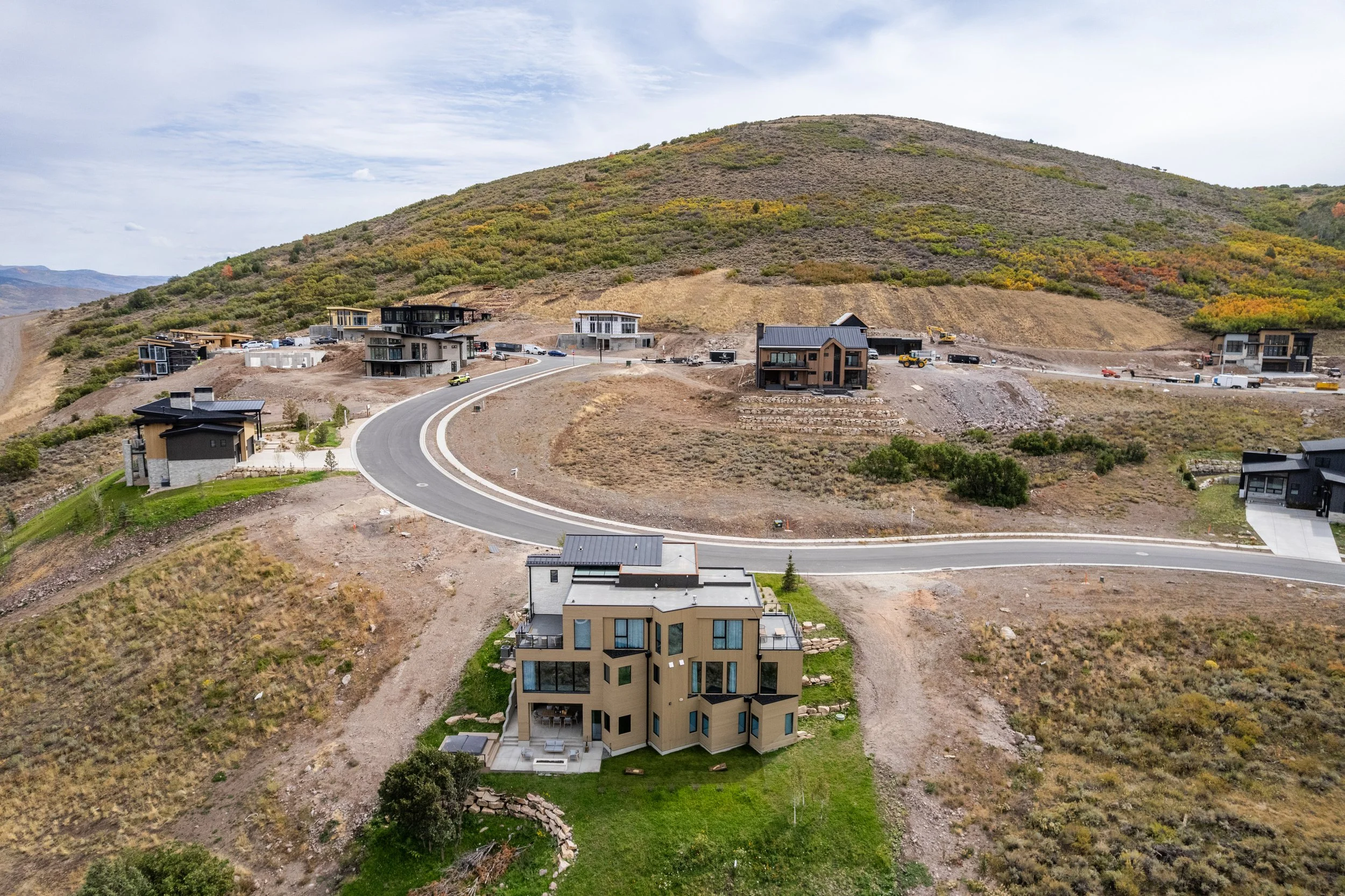 Benloch-134-Heber-City-Neighborhood-Wood-Siding-Panoramic-View-Roderick-Builders-Mountain-Modern.jpg