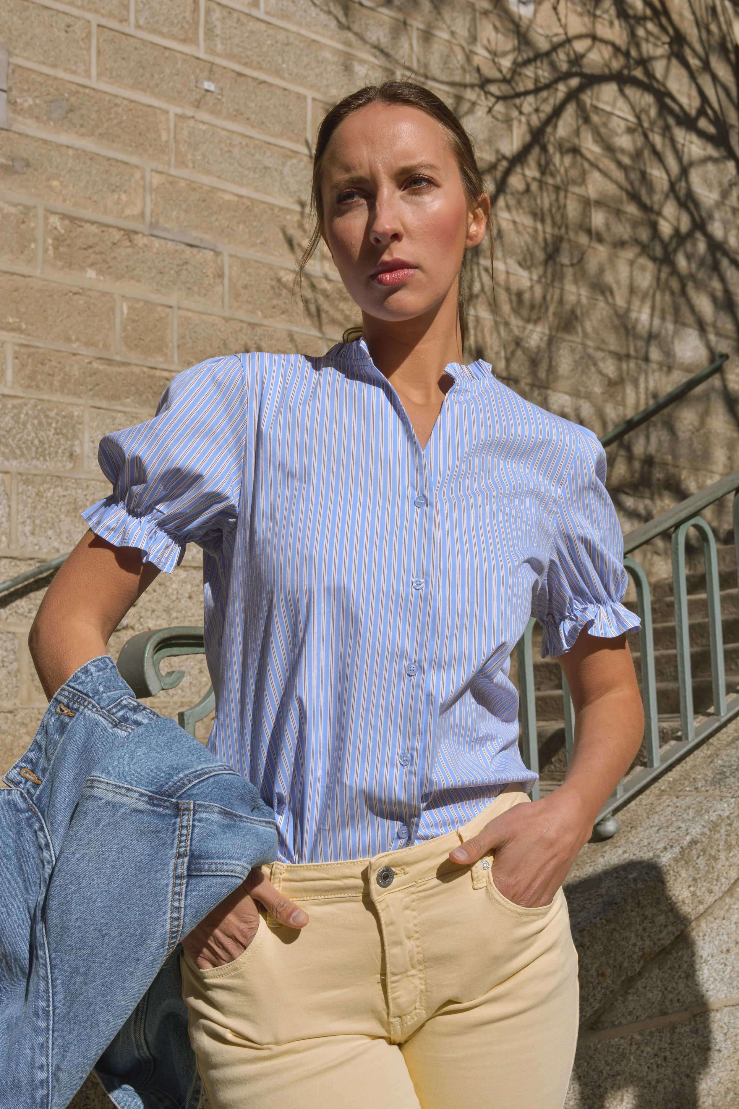 Camisa Rayitas Manga Corta Azul