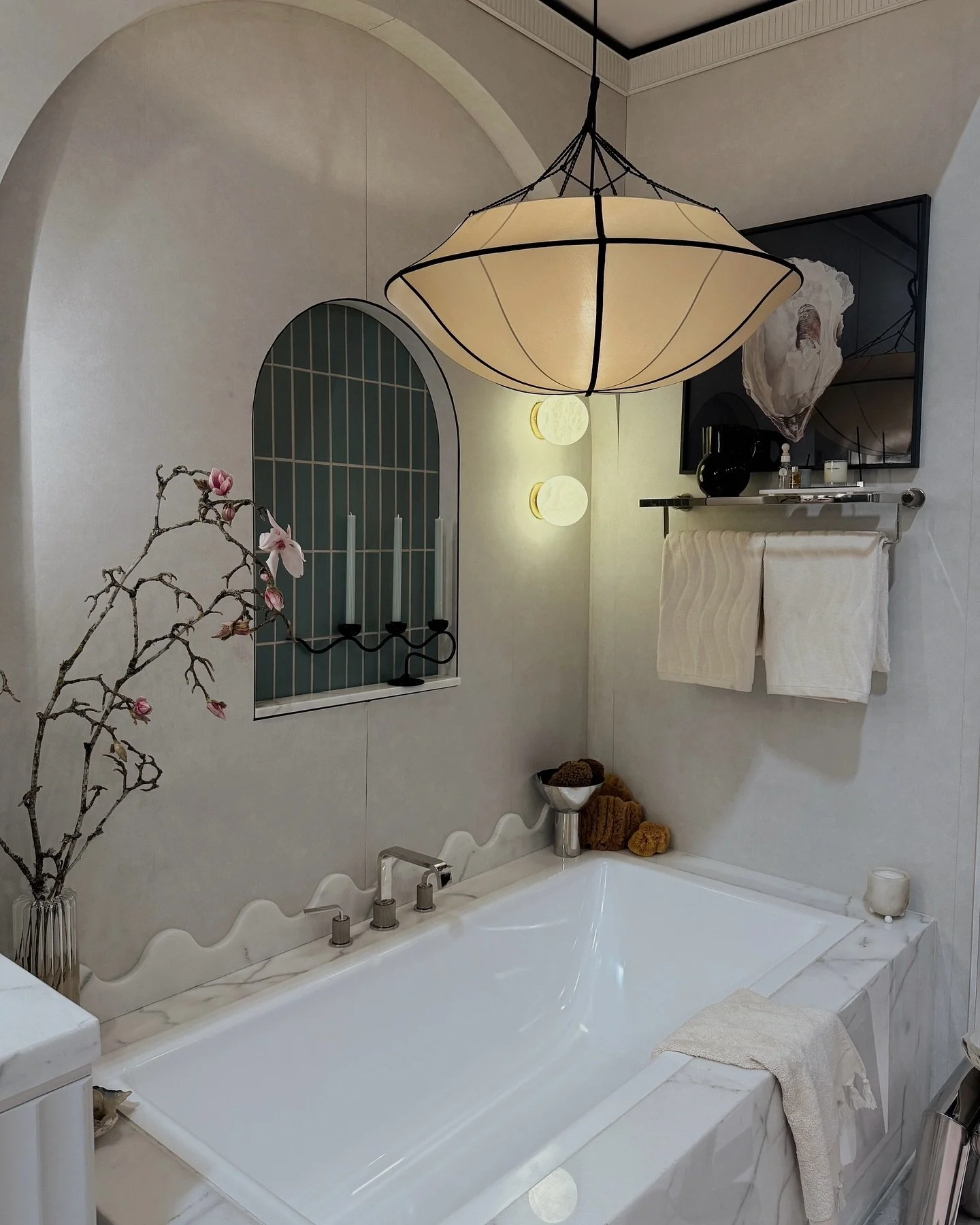 Last week, we explored the best of @kbis_official in Las Vegas with @coastalglades and we&rsquo;re still buzzing with inspiration! These were the standout showcases that caught our eyes 🤎

What trends are you excited to see in home design this year?