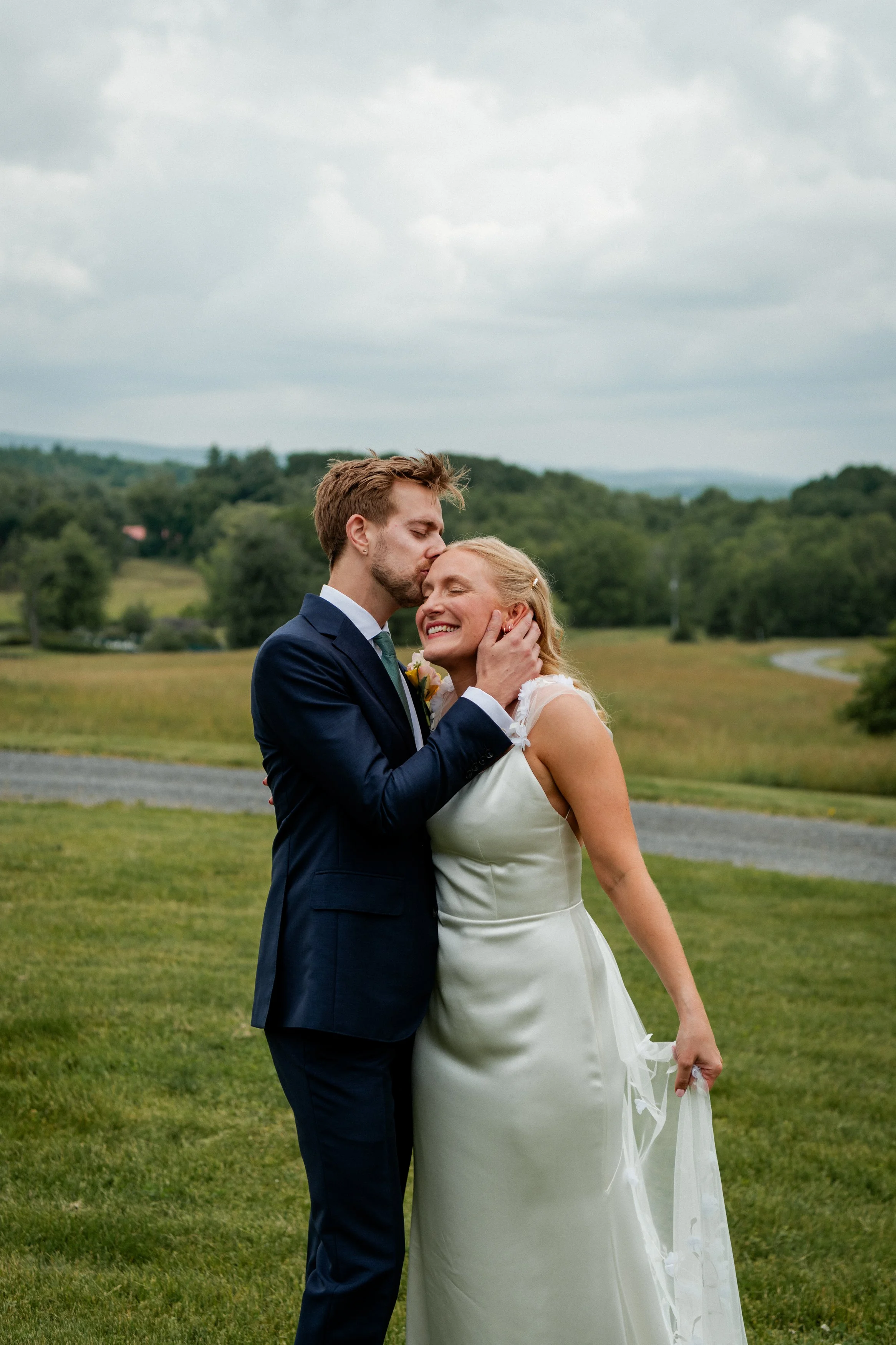 Rebecca&LockCatskillsWedding (34).jpg