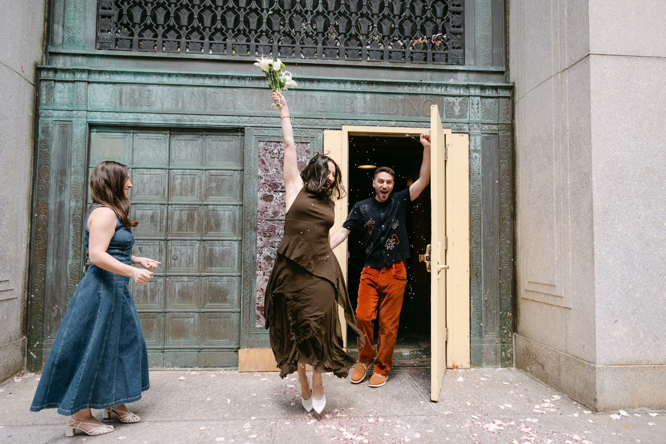 So sad these bright yellow doors at city hall have been stripped and replaced with boring brown doors! Rip yellow doors, we&rsquo;ll love you forever 💛 

nyc documentary wedding photographer, nyc documentary wedding photography, ny documentary weddi