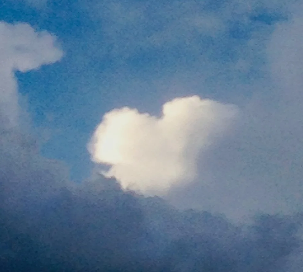 This cloud showed up 10 years ago today. I turned the photo into a painting a couple years later ➡️ (Heart in the Clouds), which was juried into Oklahoma City’s Paseo Arts Association Small Works show and sold. Ever grateful for the inspiration