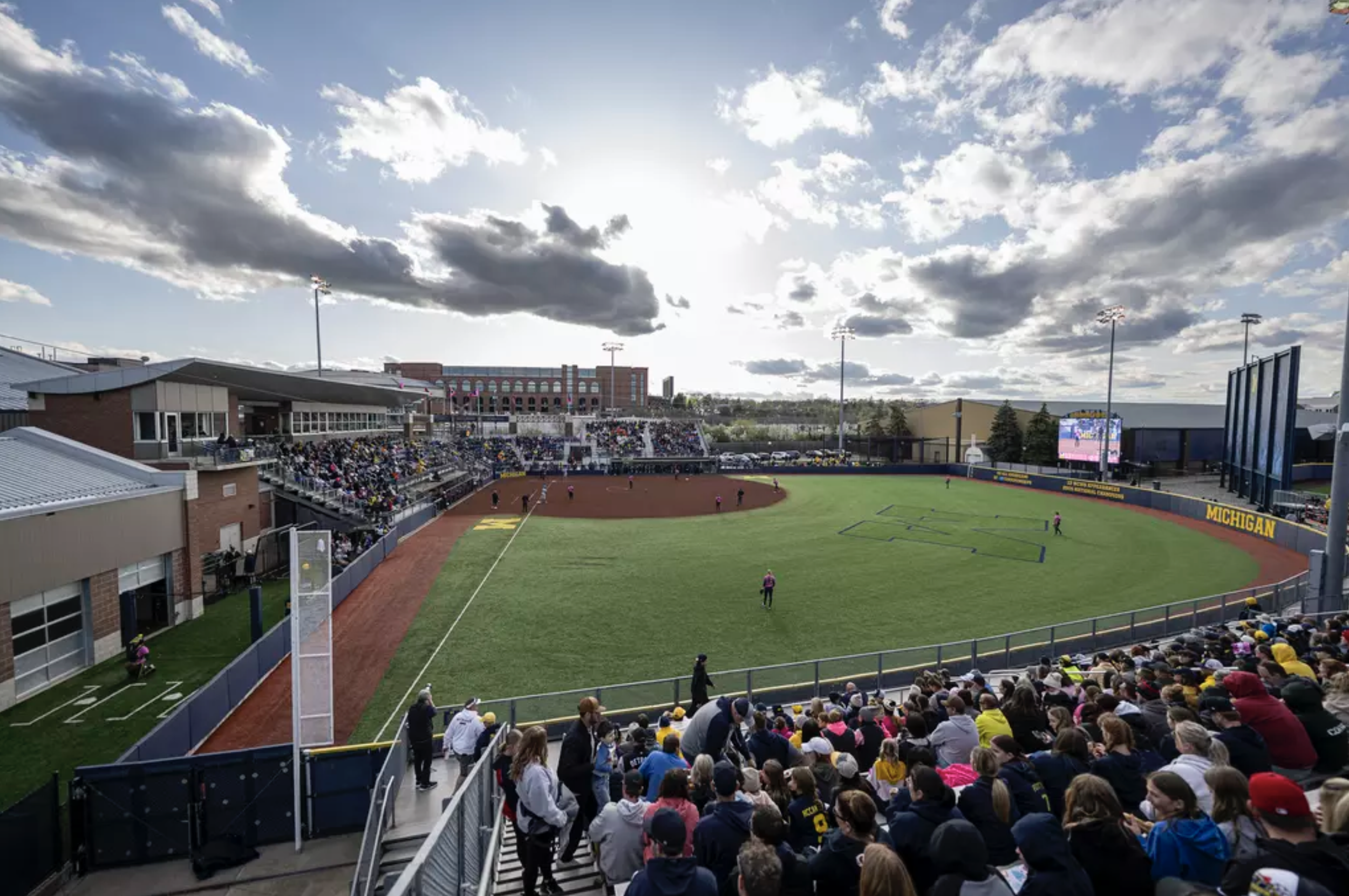 Hutch Right Field.png