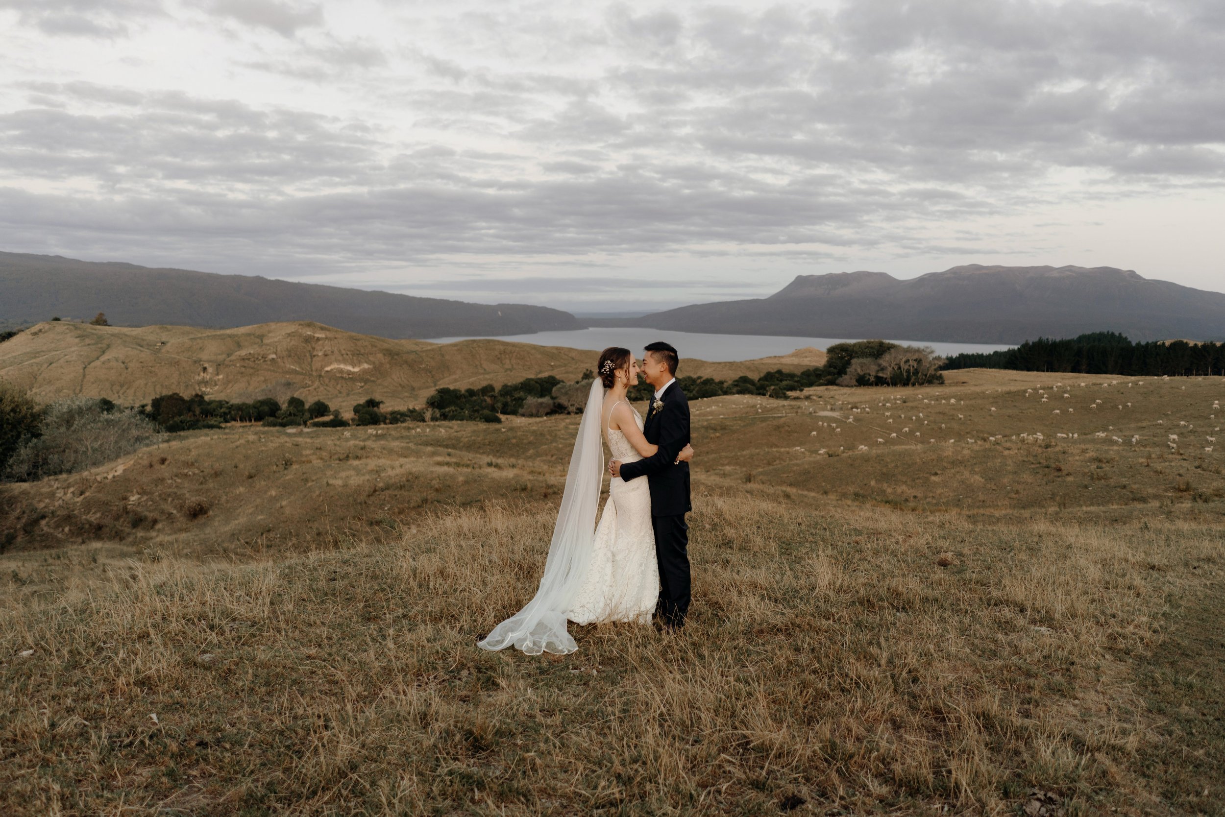  Longfords Estate overlooking Mount Tarawera Wedding Photo 