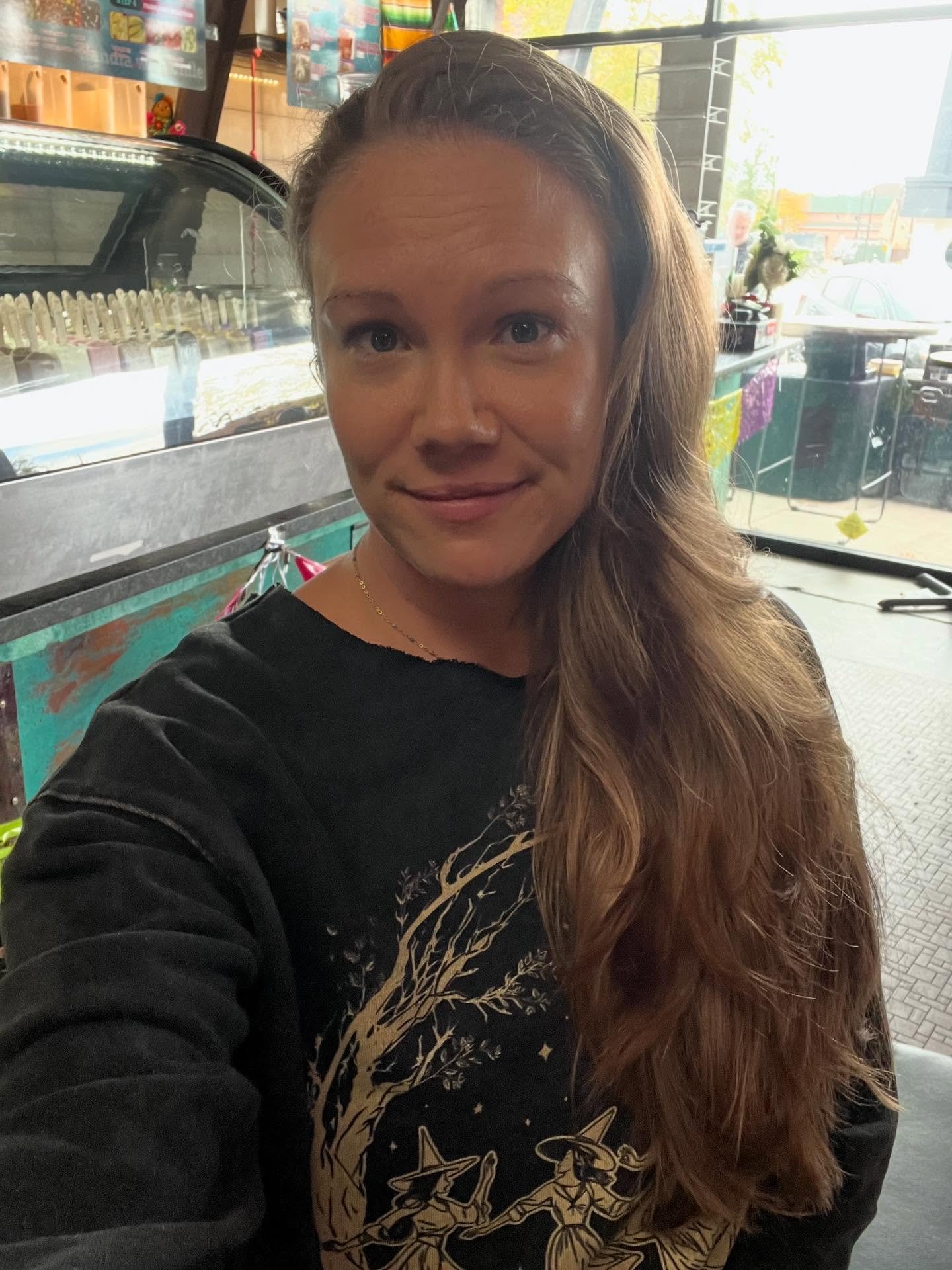 Stop by for some tarot readings while you scope out @vintageandvinyl.co amazing finds! #tarotcardreadersofinstagram #oraclecardreadersofinstagram #sourceconsciousness #spookyseason👻😈💀☠️🎃🦇