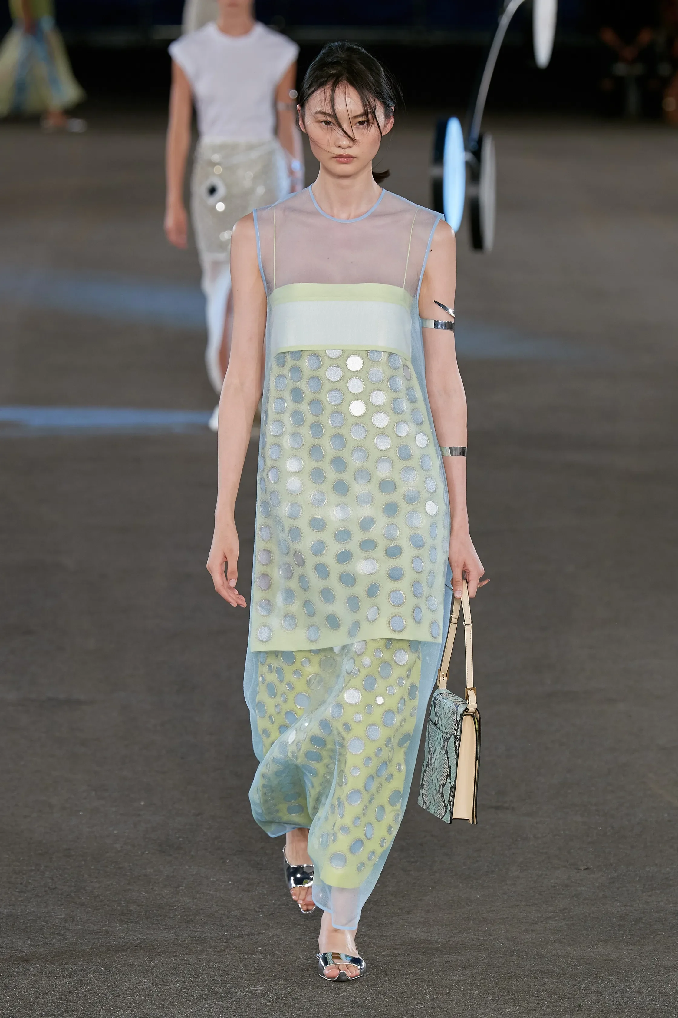 Tory Burch Spring ‘23 RTW | Tory’s Personal Styling team &amp; Dressing team