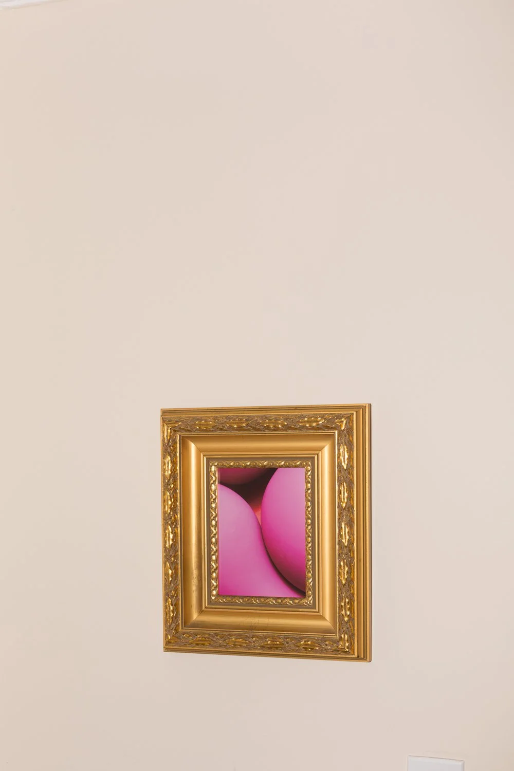 Gold-frame-pink-1500.jpg