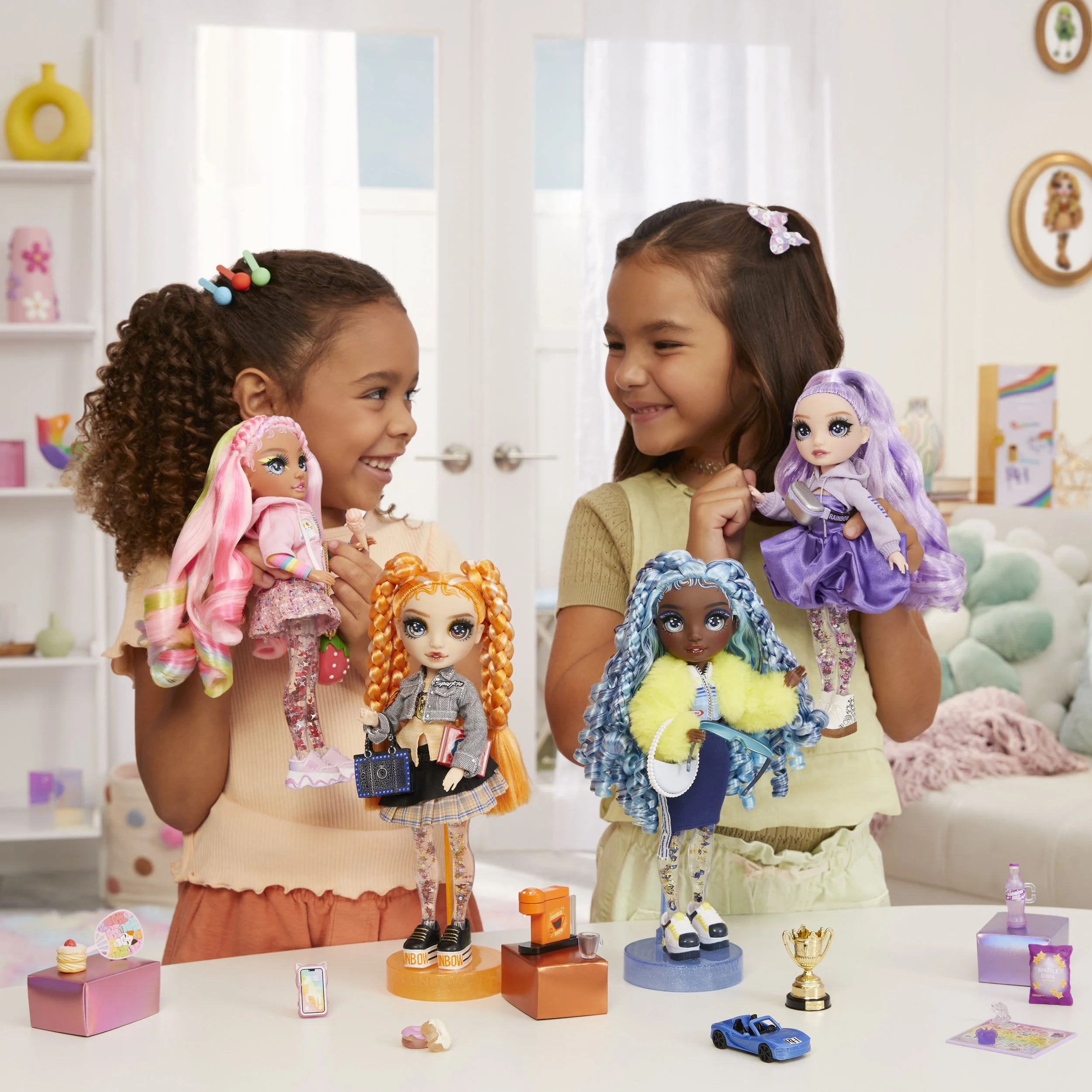 427780 427797 427803 427810 Rainbow High Sparkle and Shine Fashion Dolls FL 0099.jpg